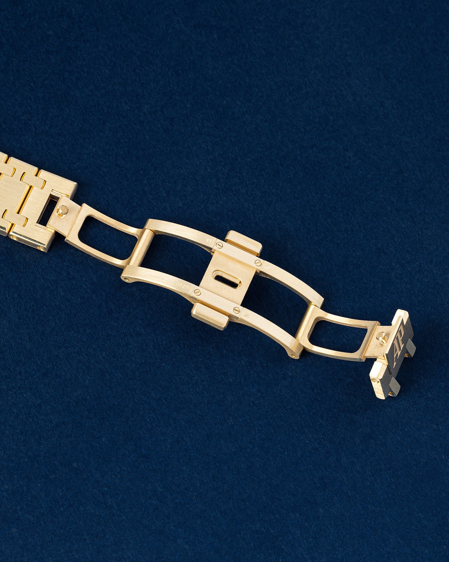 Yellow Gold AP Royal Oak Jumbo 16202BA.OO.1240BA.02 | Grand Caliber