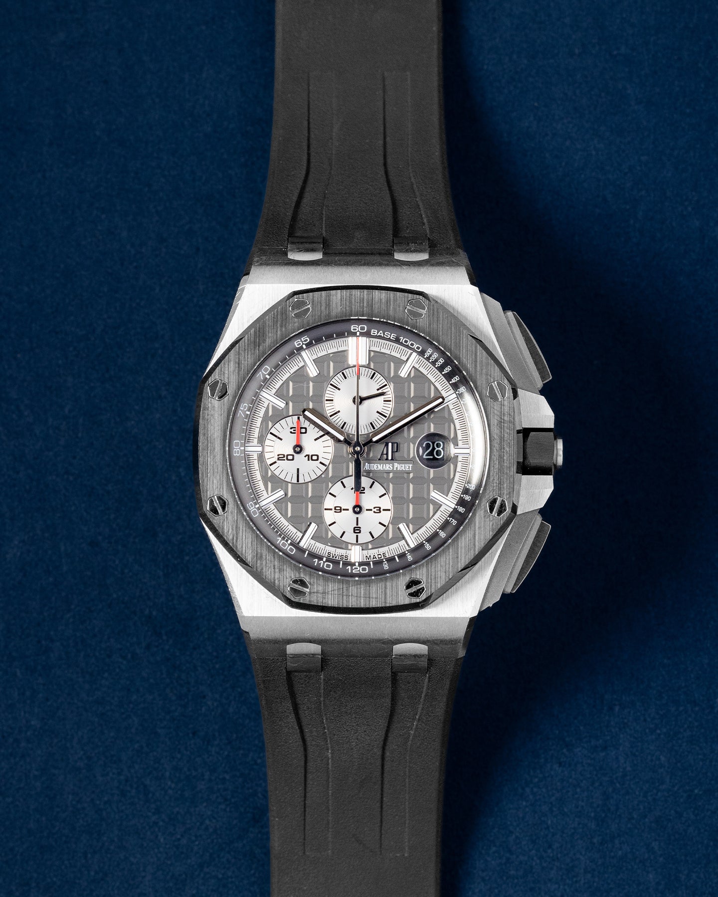 2017 Grey AP Royal Oak Offshore 26400IO.OO.A004CA.02 Watch | Grand Caliber Dallas