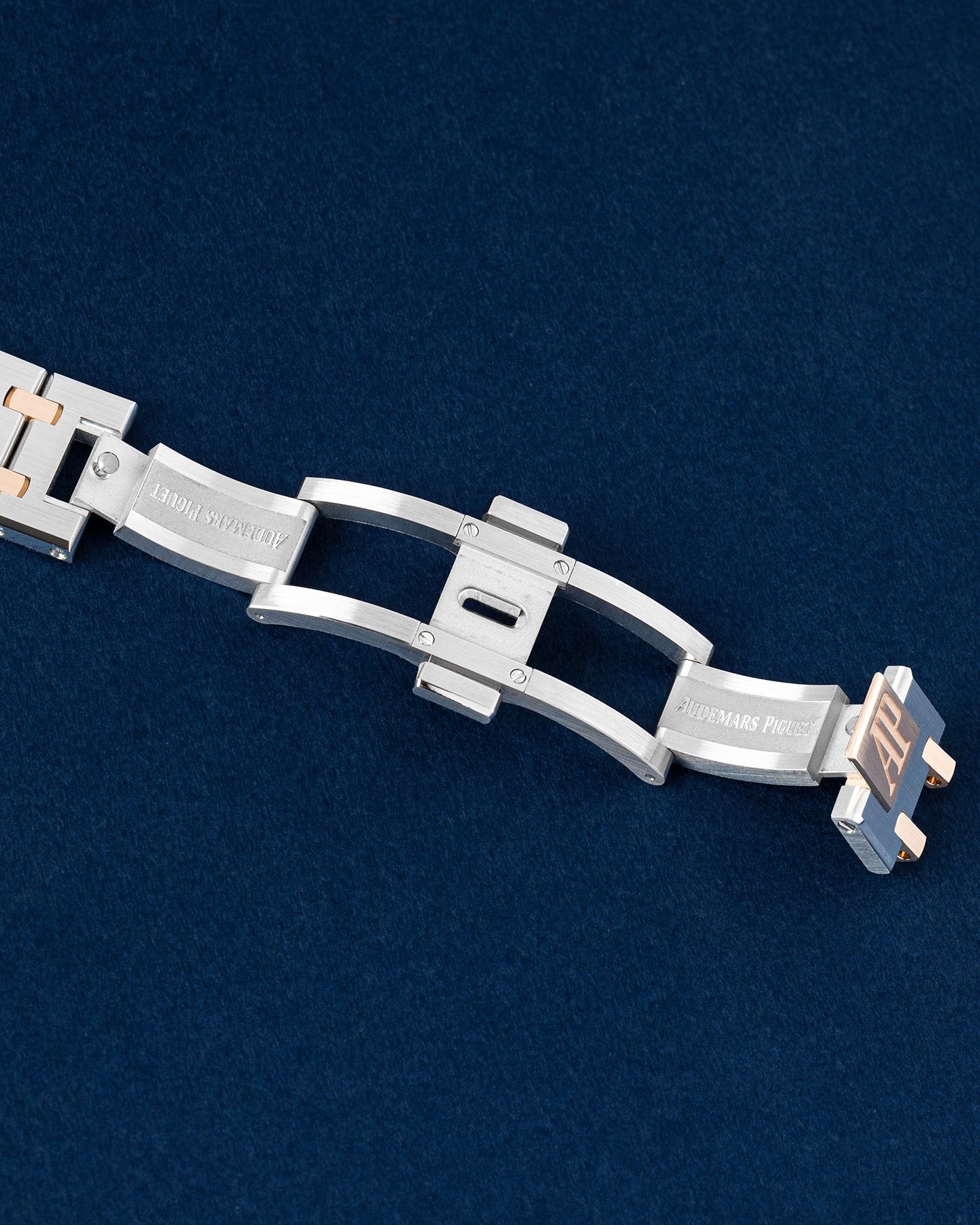 2026 Two Tone Royal Oak Selfwinding 15550SR.OO.1356SR.02 | Grand Caliber