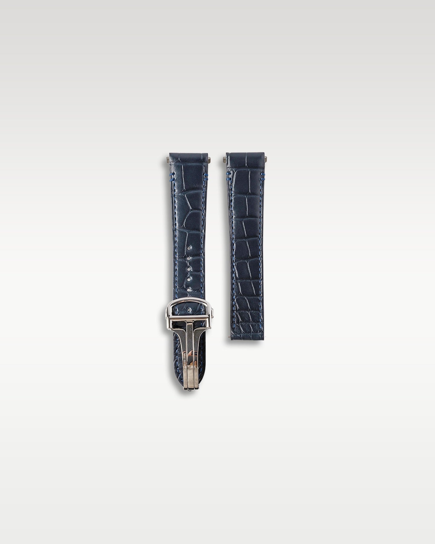 Included secondary blue alligator leather strap with QuickSwitch system for Cartier Santos