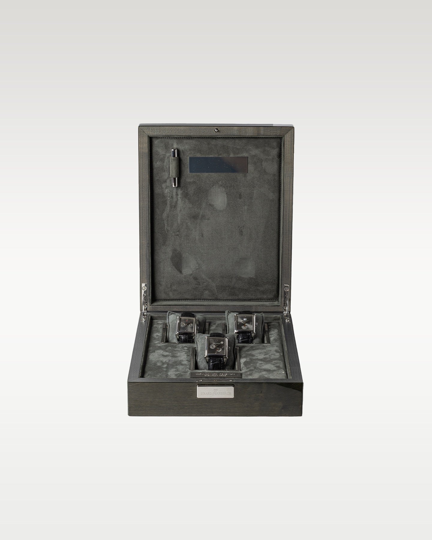 Girard-Perregaux Collection Prestige Vintage 1945 25850.0.71.2152/25990.0.71.2152/25800.0.71.215