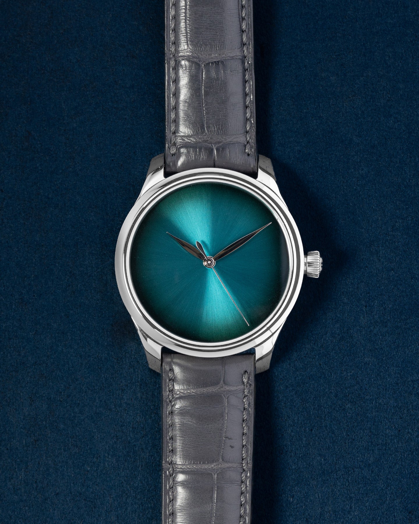 H.moser & Cie. Endeavour Centre Seconds 1200-1213