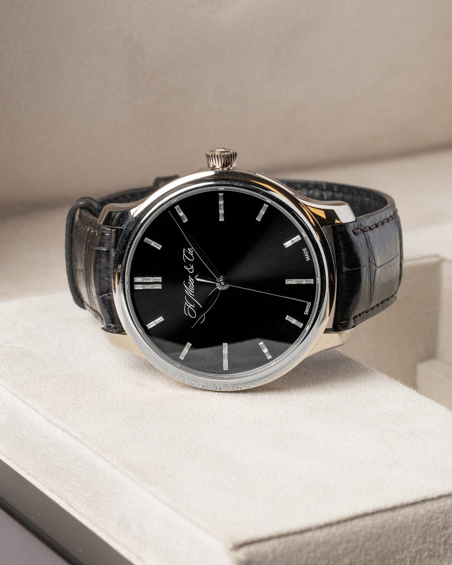 H.moser & Cie. Monard Centre Seconds 343.505-B20