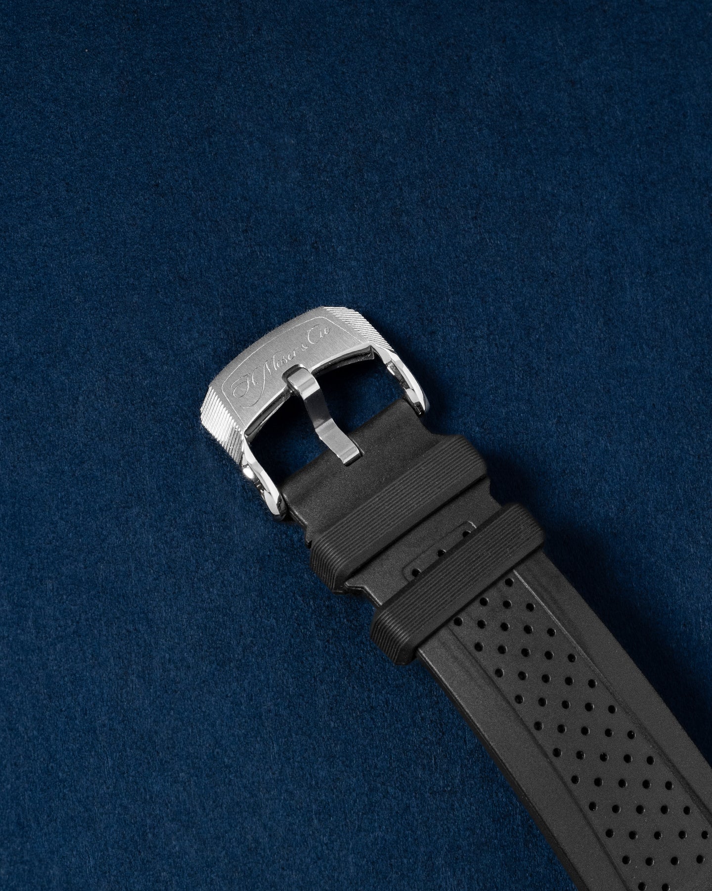 H.moser & Cie. Pioneer Centre Seconds 3200-1200