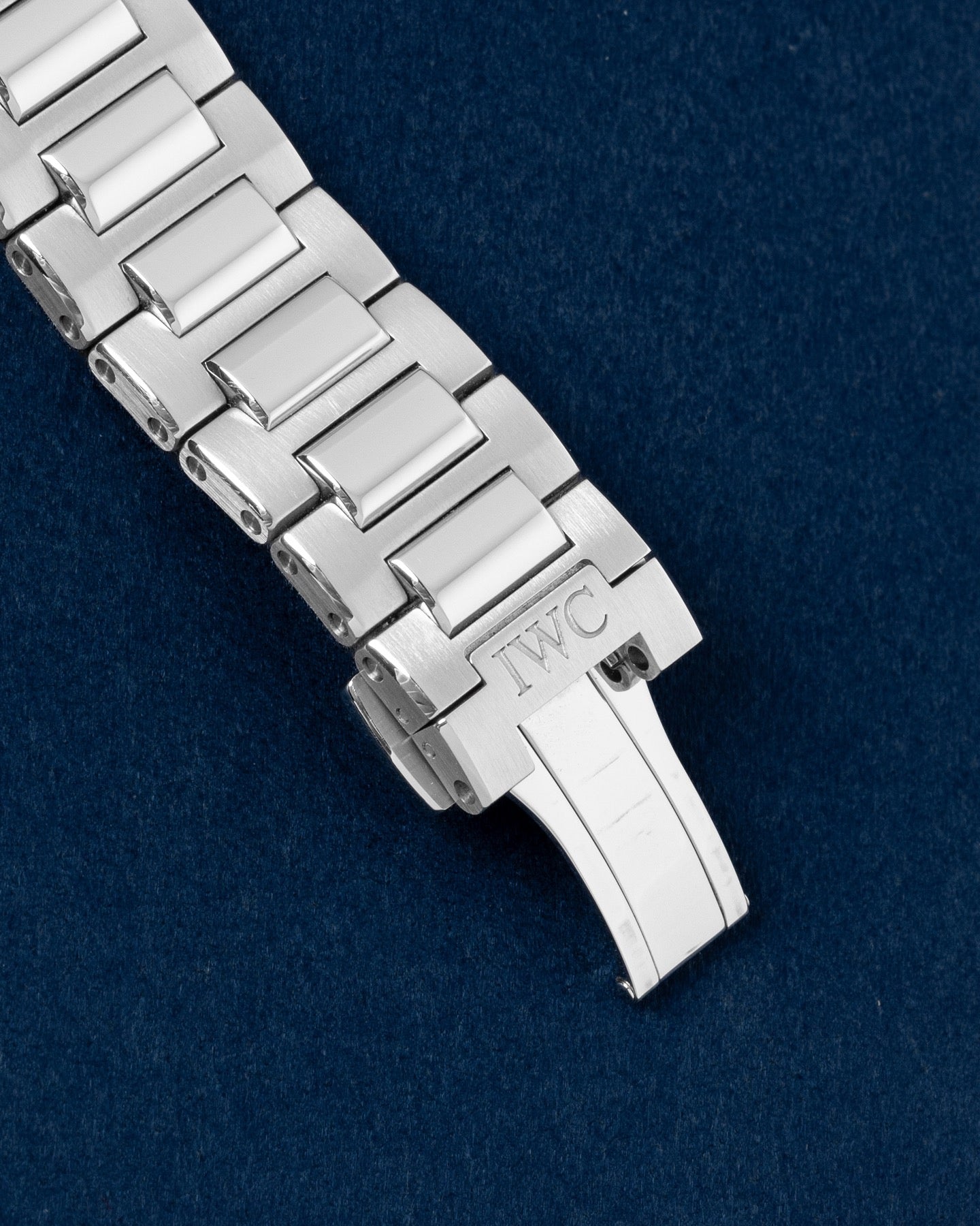 Aqua IWC Ingenieur Automatic 40 IW328903 | Grand Caliber Watches USA