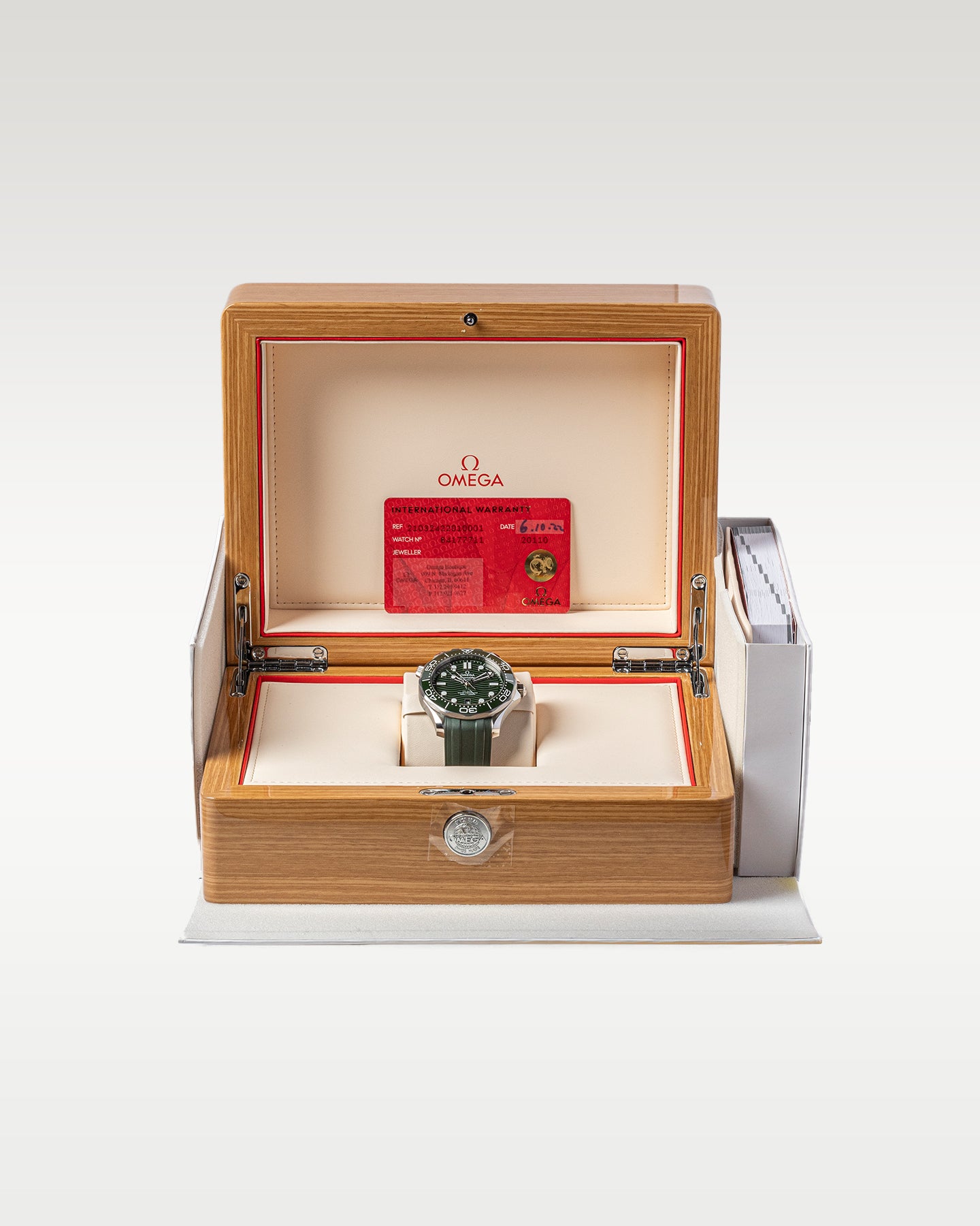 2022 Omega Seamaster 21032422010001 Green Watch | Grand Caliber Dallas