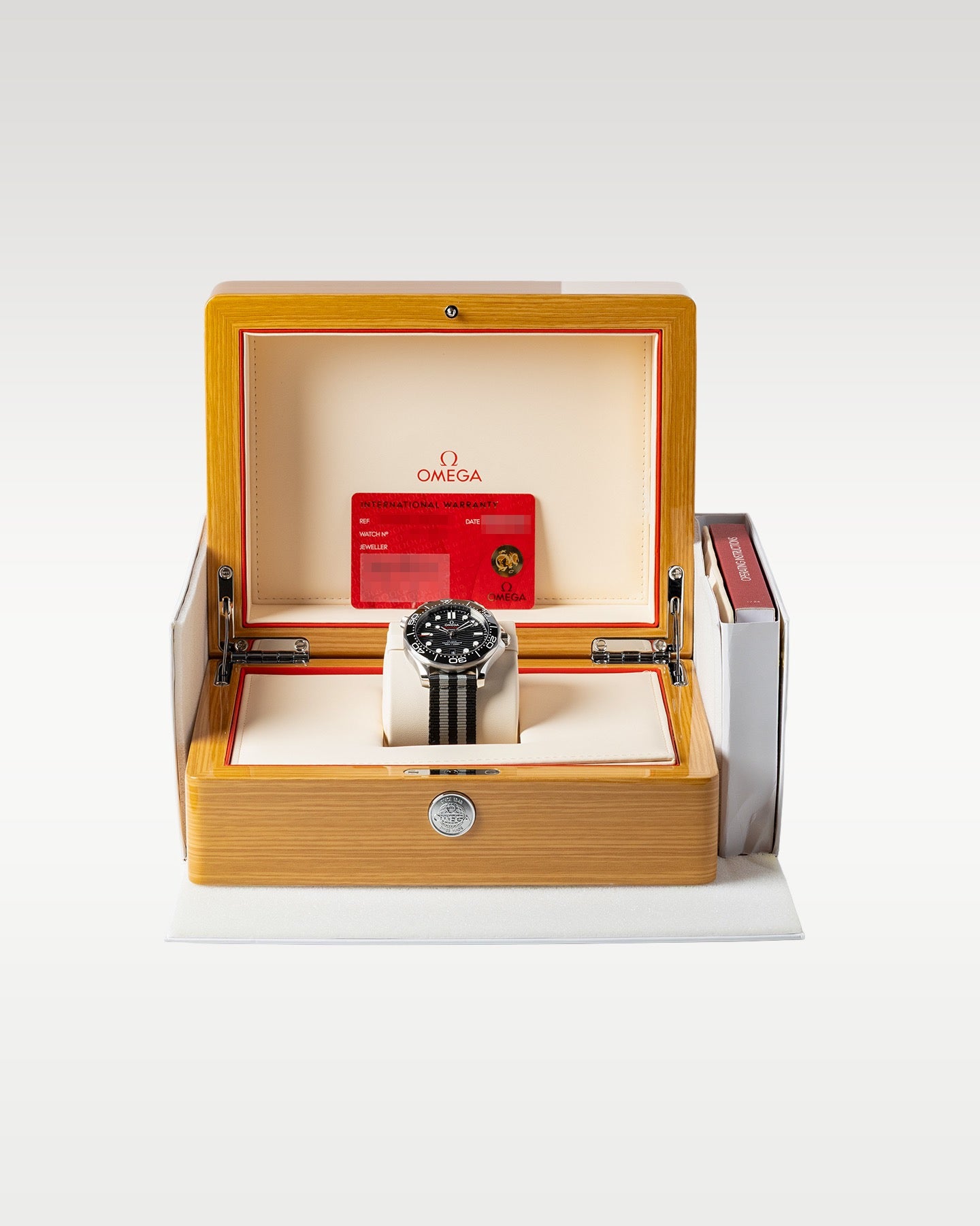 Omega Seamaster Diver 300M 210.30.42.20.01.001 | Grand Caliber