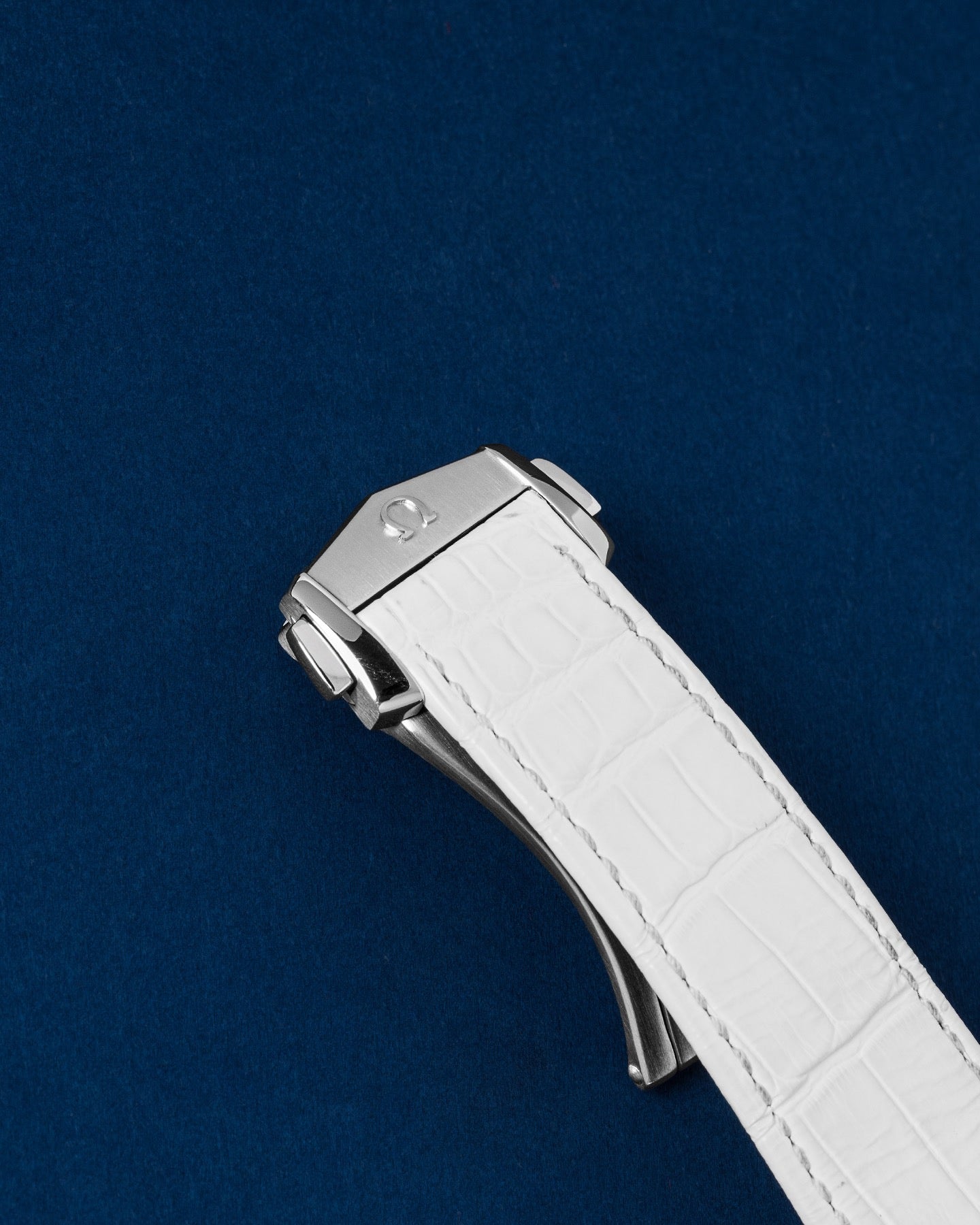 Omega Seamaster Planet Ocean 215.33.44.22.01.001