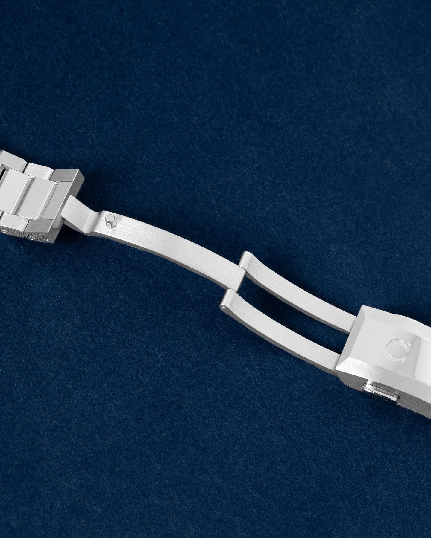 Omega Seamaster Planet Ocean 600M 21730422101002