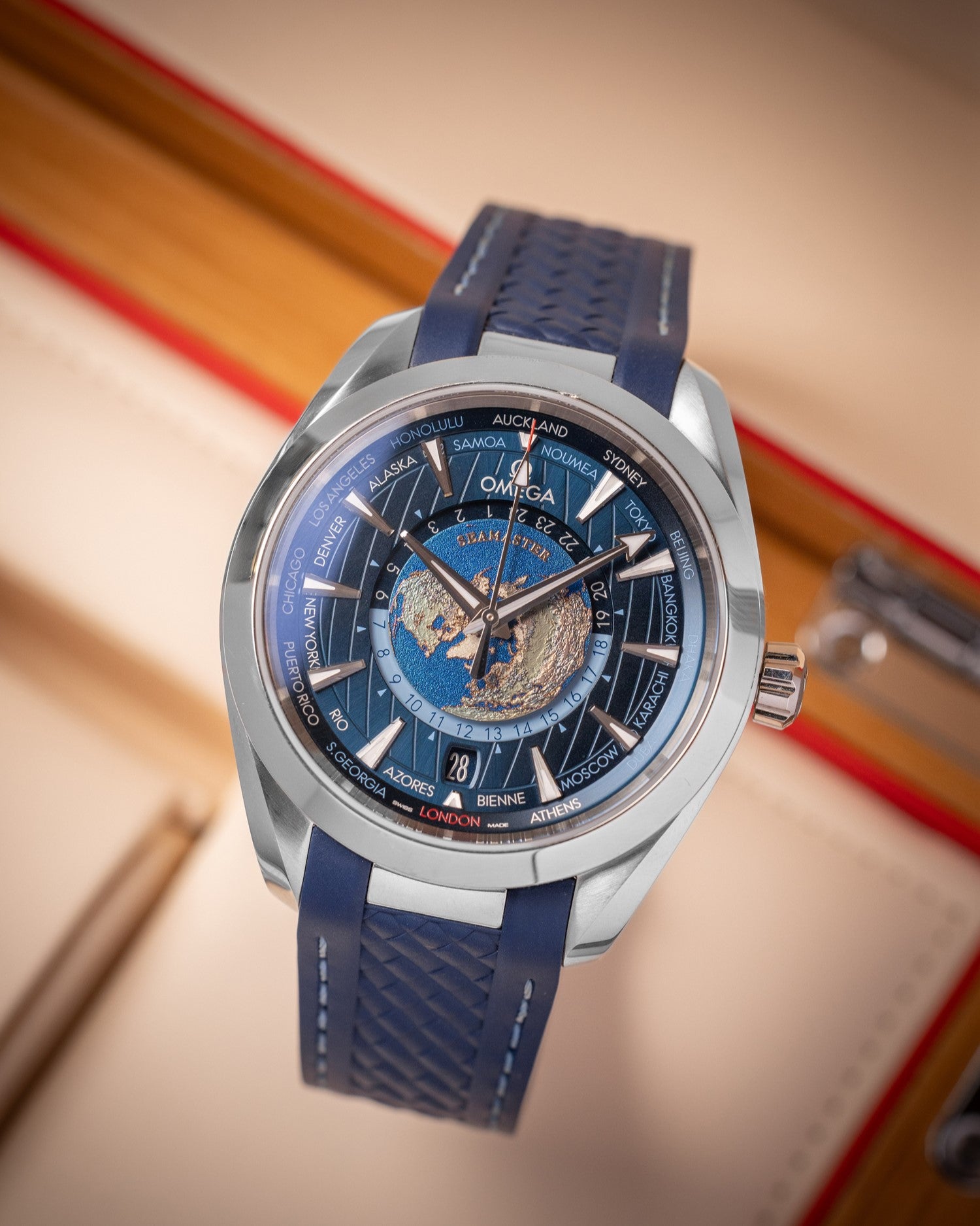 Omega Seamaster Worldtimer 22012432203001