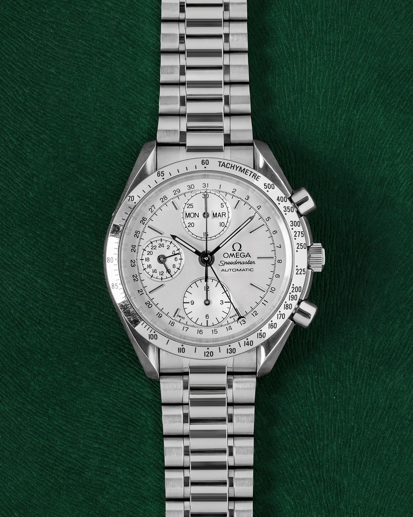 Silver Omega Speedmaster Day Date 3521.30.00 | Grand Caliber DFW