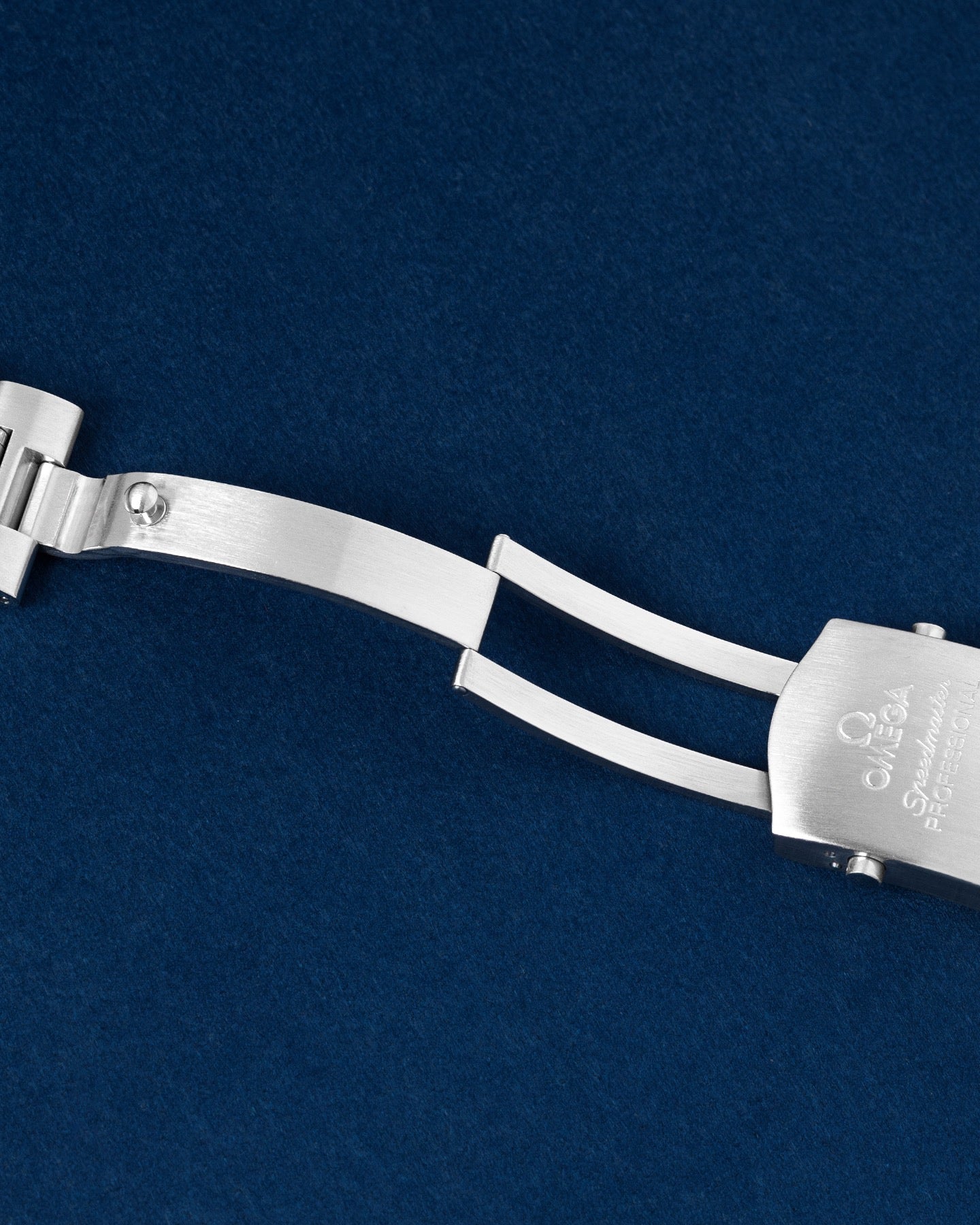 Omega Speedmaster Moonwatch 310.30.42.50.01.001