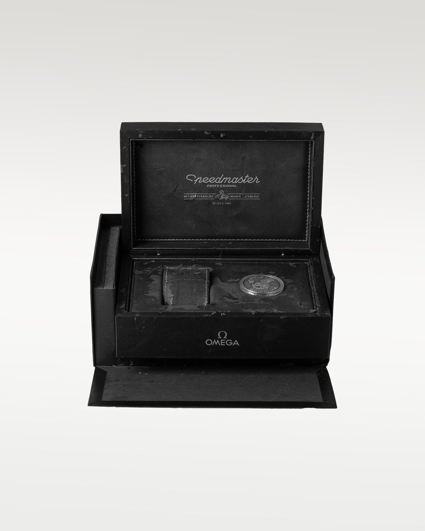 Omega Speedmaster Moonwatch Apollo 11 311.30.42.30.01.002