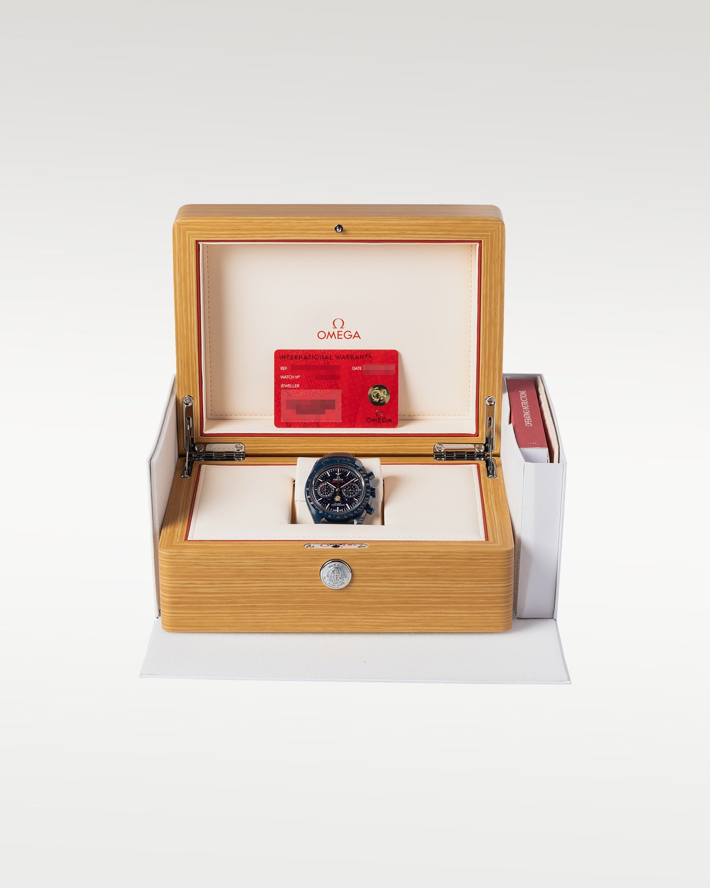 Omega Speedmaster Moonwatch Moonphase 304.93.44.52.03.002
