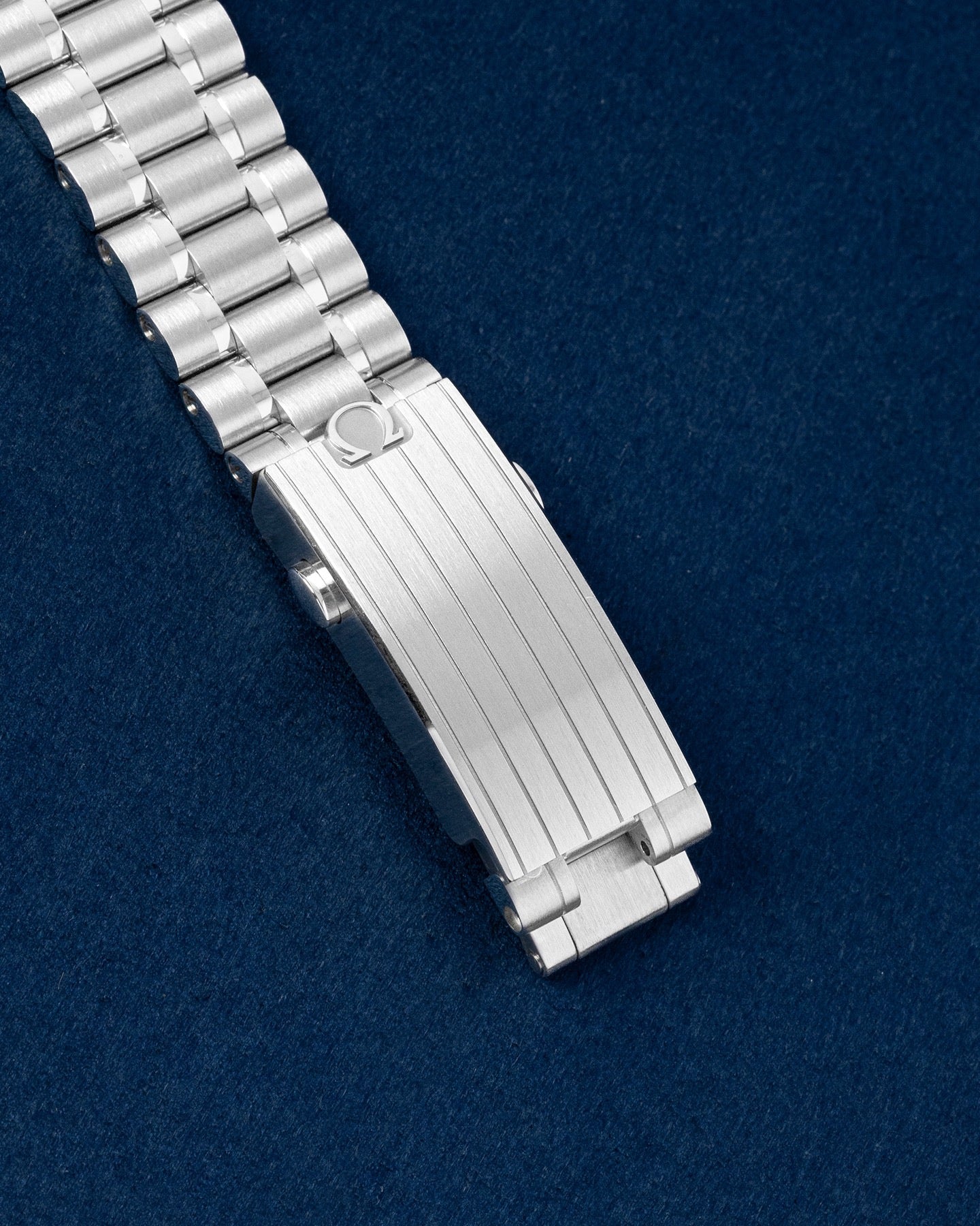 Omega Speedmaster Moonwatch Professional White 310.30.42.50.04.001 | Grand Caliber Dallas