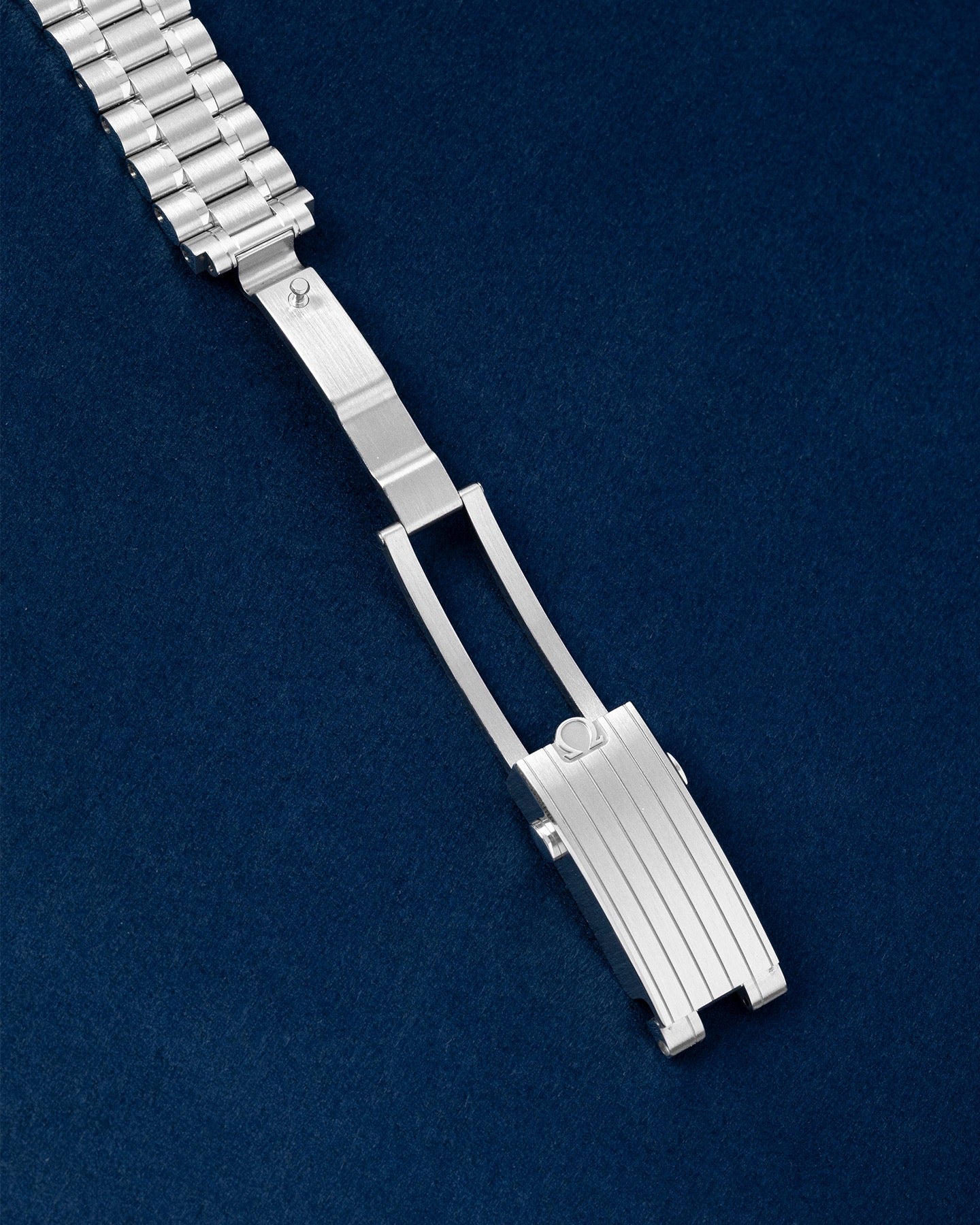 Omega Speedmaster Moonwatch Professional White 310.30.42.50.04.001 | Grand Caliber Dallas