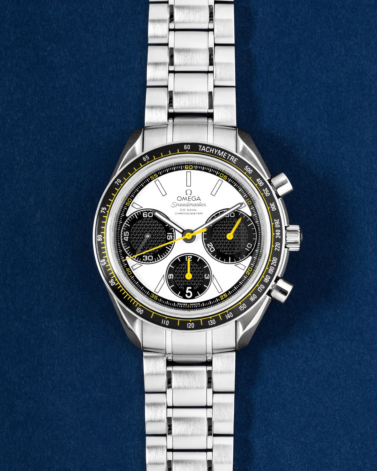 Omega Speedmaster Racing 326.30.40.50.04.001