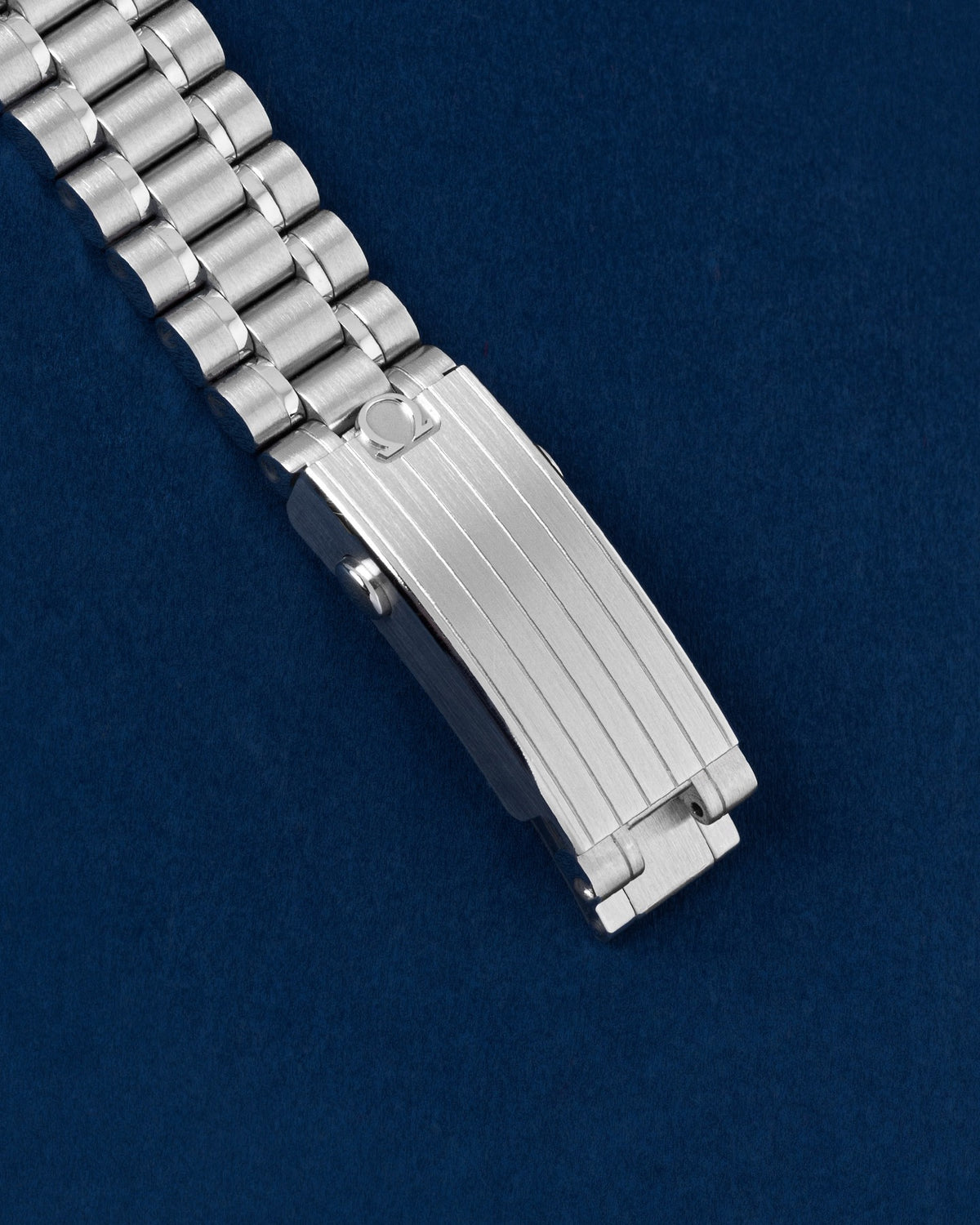Omega Speedmaster 'Silver Snoopy Award' 310.32.42.50.02.001