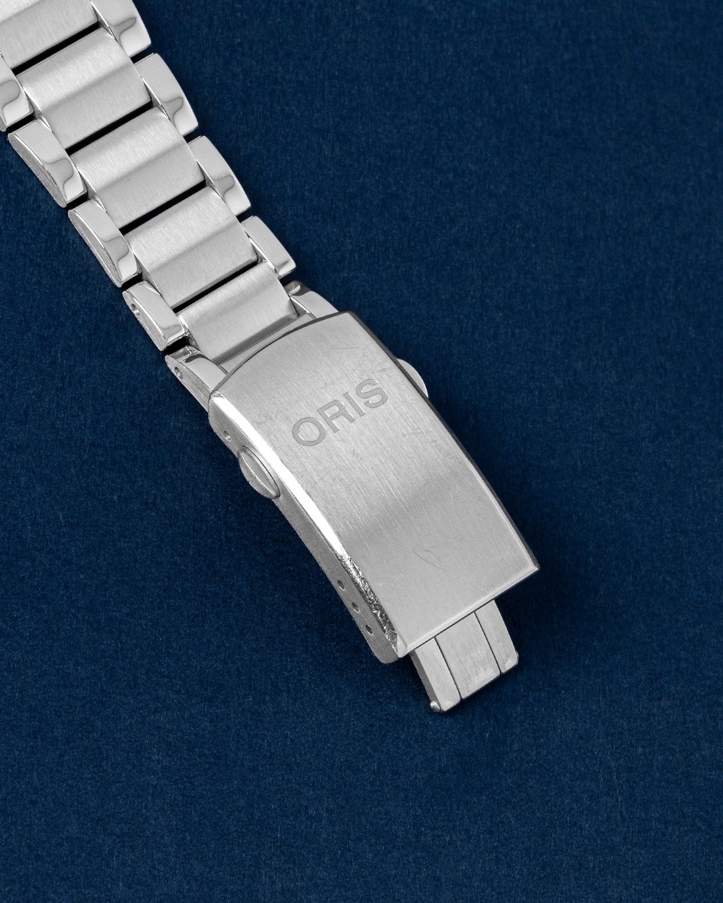 Green Oris Aquis Date 0173377324157 | Grand Caliber Dallas, Texas