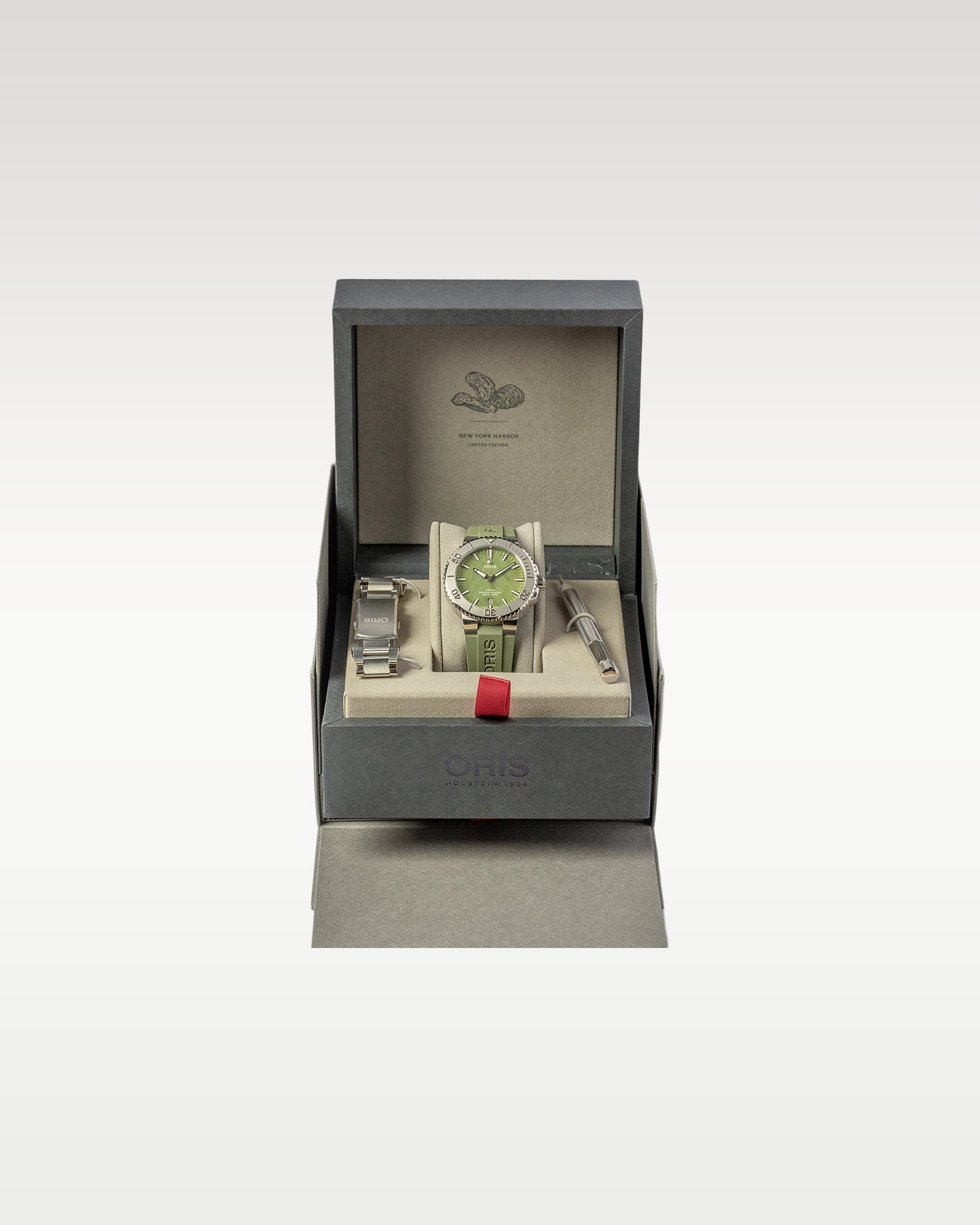 Oris Aquis New York Harbor Edition 01 733 7766 4187