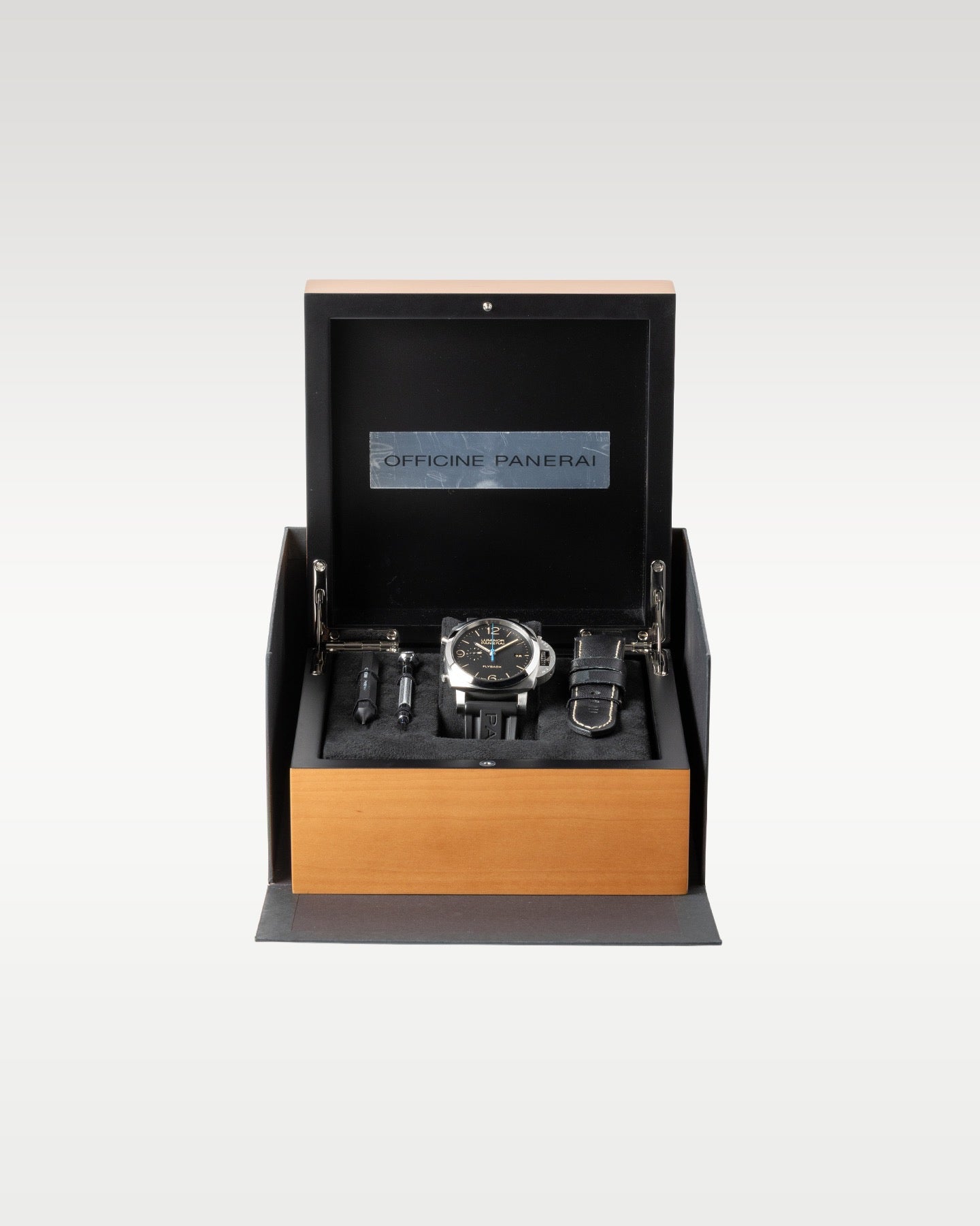 Panerai Luminor 1950 3 Days Chrono Flyback PAM 00524