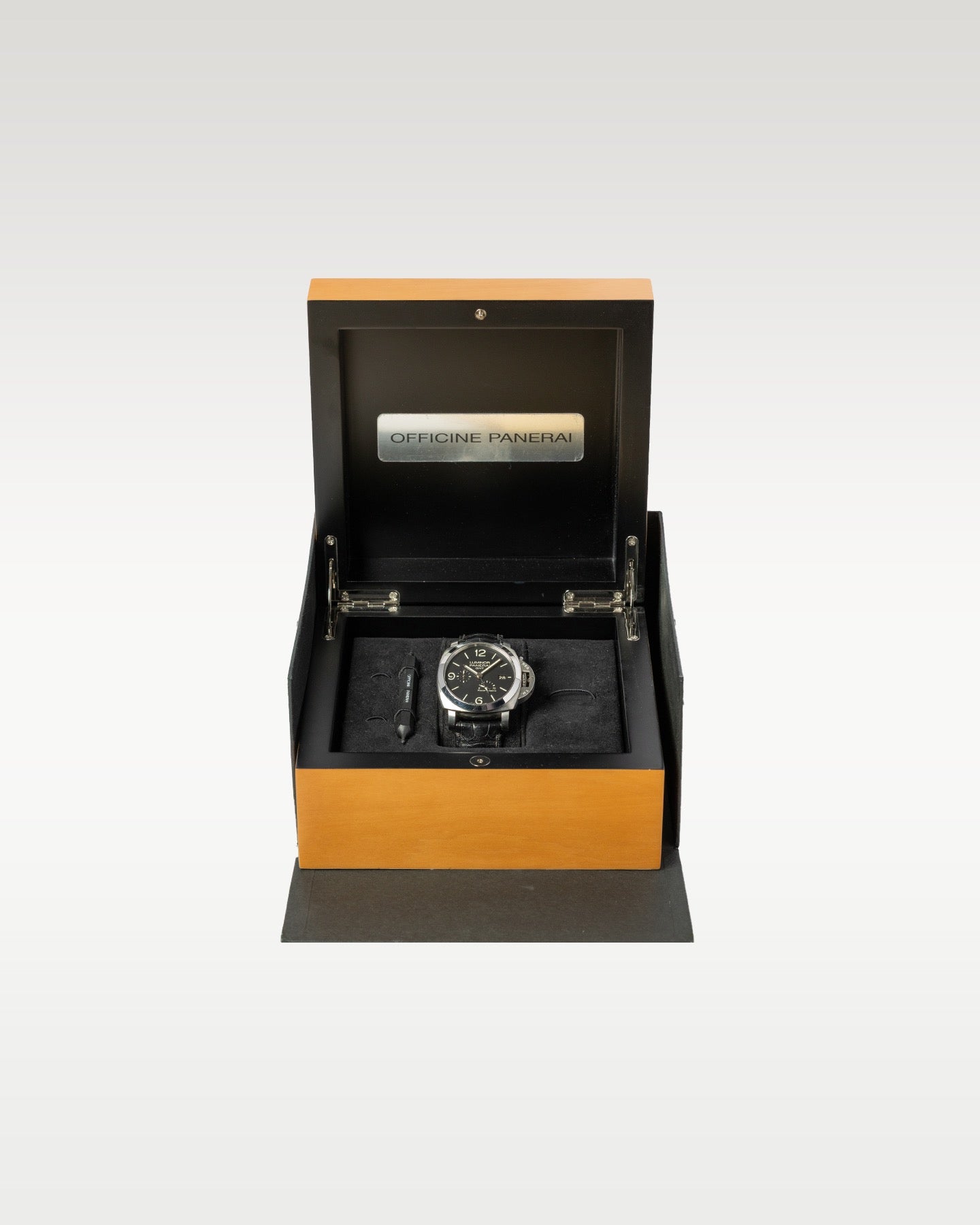 Panerai Luminor 1950 3 Days GMT Power Reserve PAM 00321 | Grand Caliber Dallas, Texas