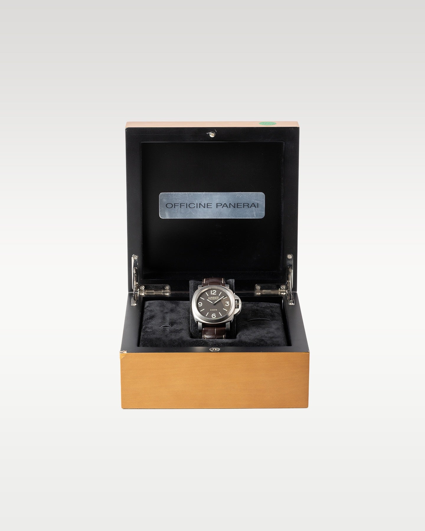 Panerai Luminor Base 8 Days PAM 00562