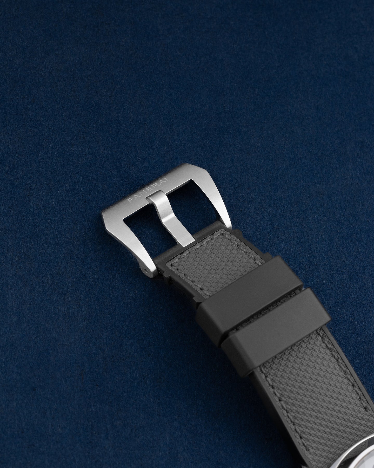 Panerai Luminor Luna Rossa PAM01342