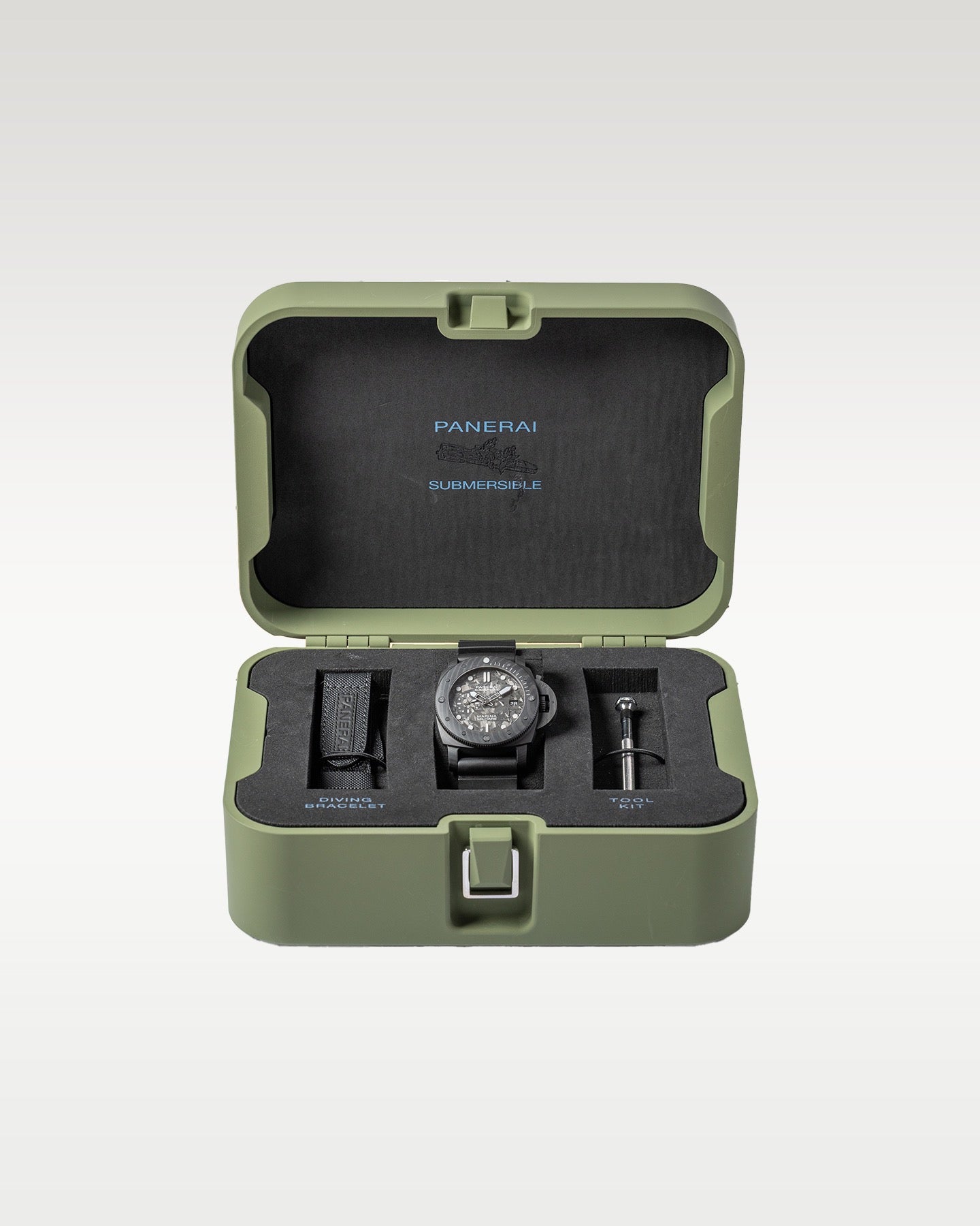 Panerai Luminor Submersible Carbotech PAM 00979