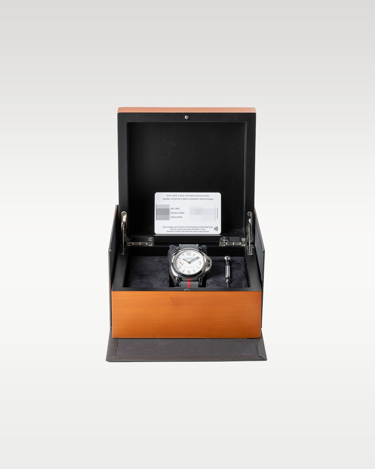 Panerai, Luna Rossa, PAM01342 | Grand Caliber