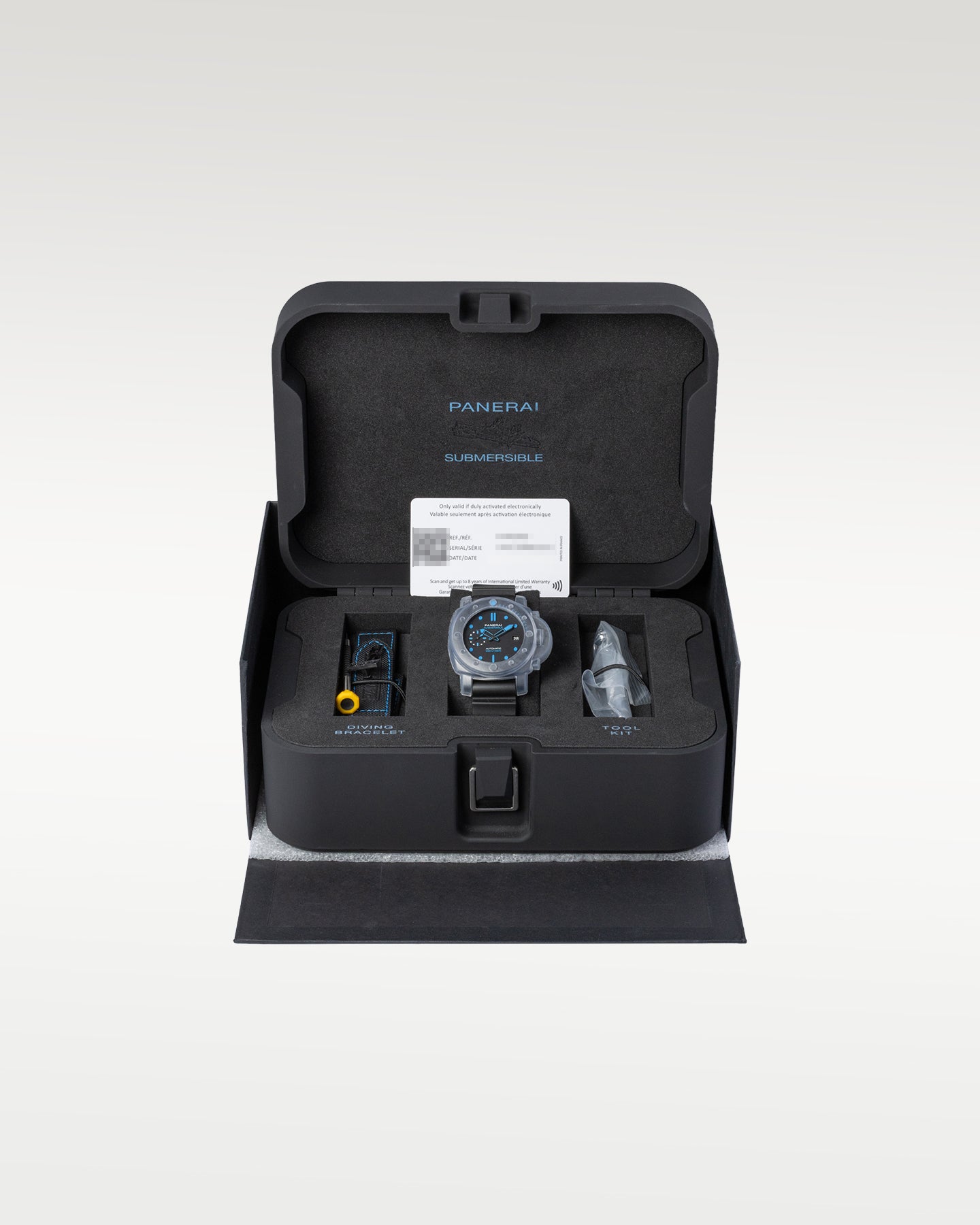 Panerai Submersible Carbotech PAM00960