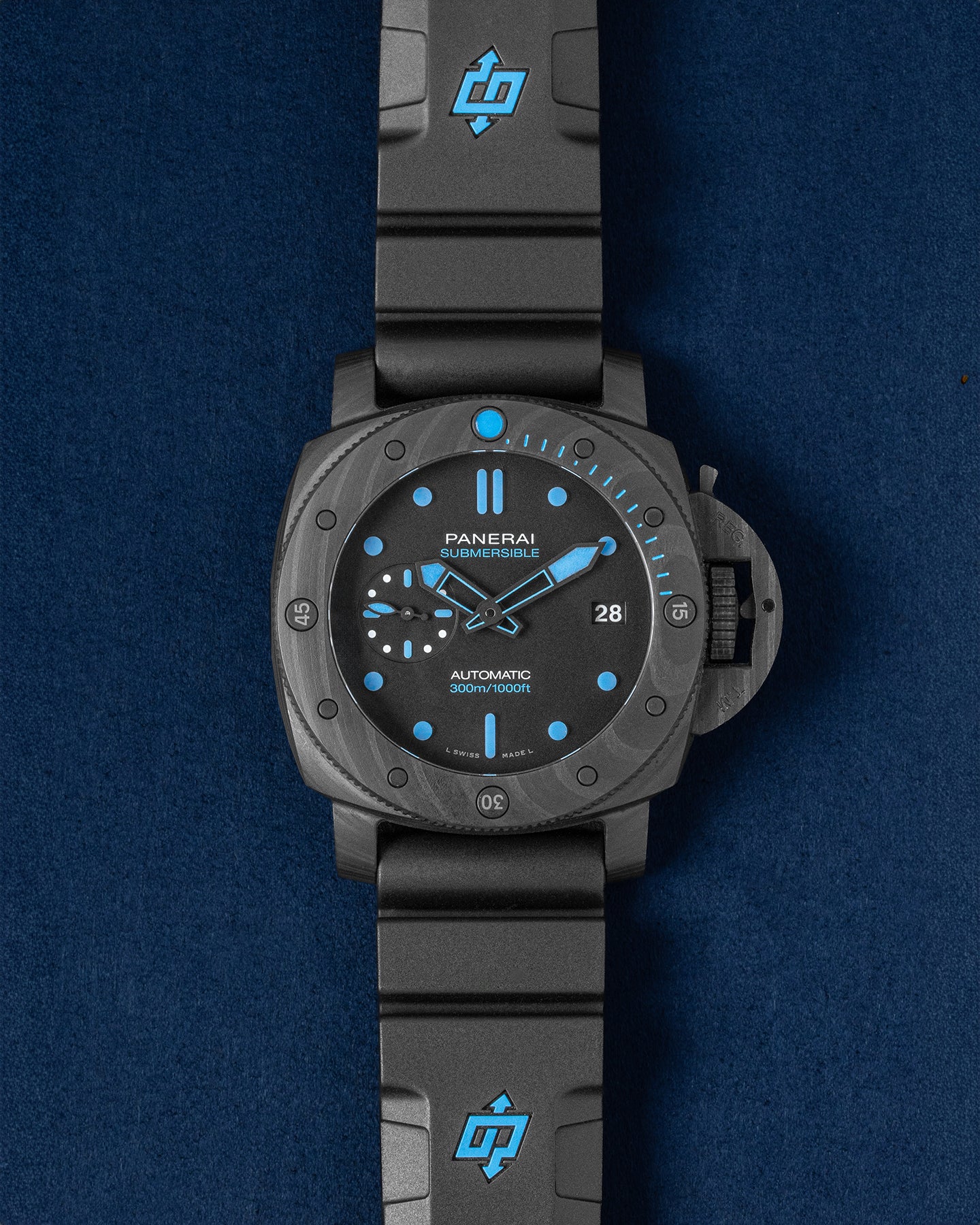 Panerai Submersible Carbotech PAM00960