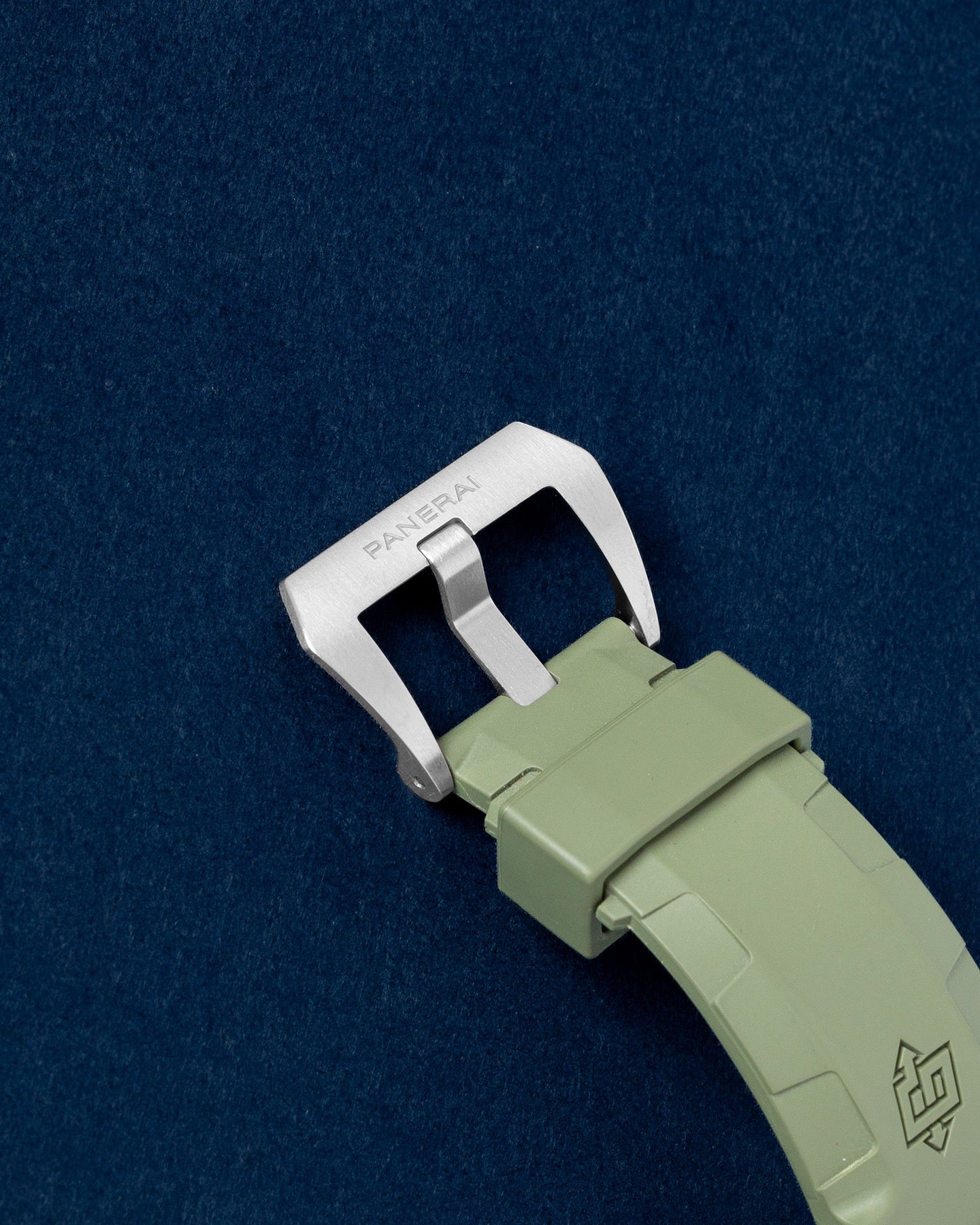 Limited Edition Panerai Submersible Verde Militare PAM01055 | Grand Caliber