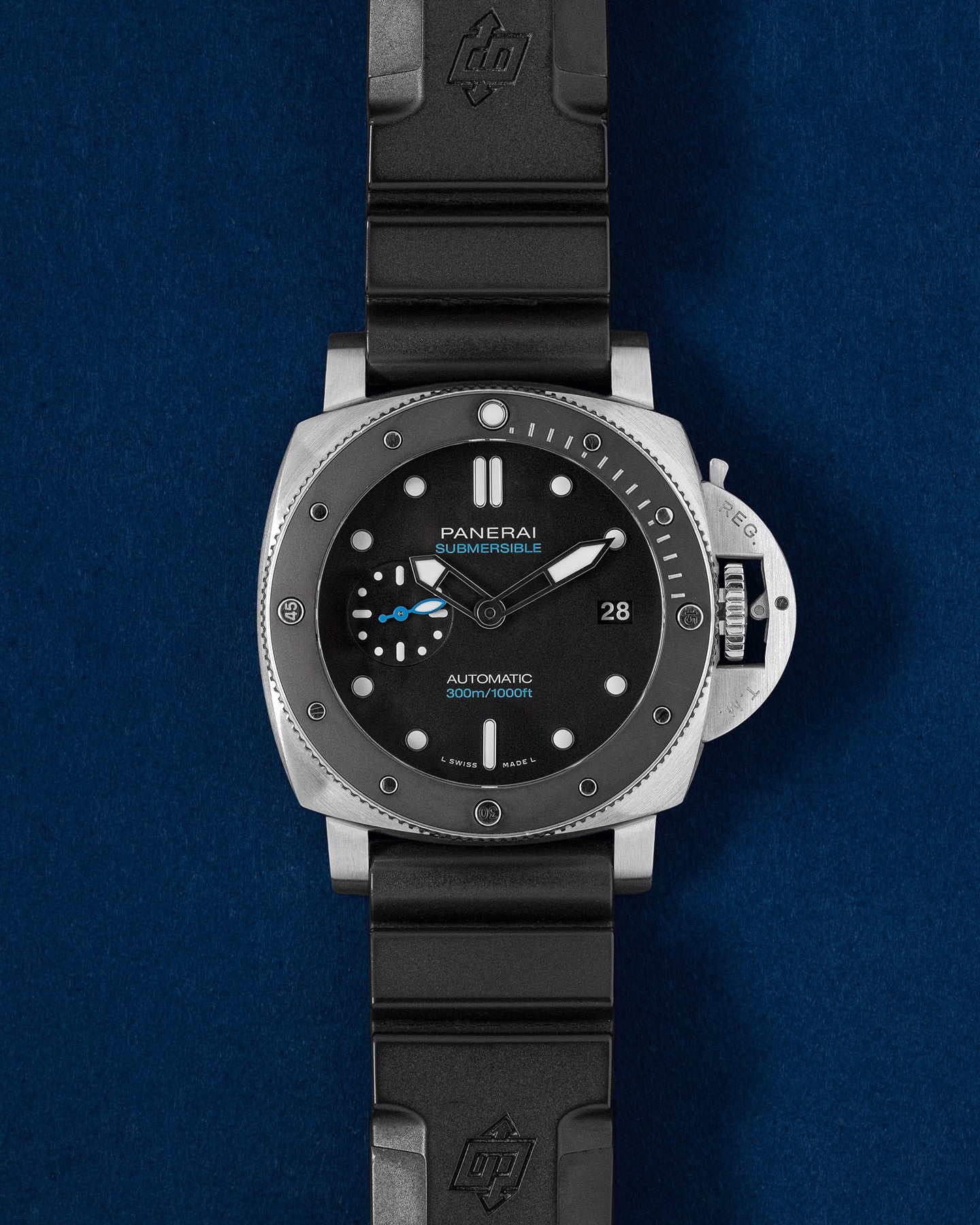 Panerai Submersible PAM 00683