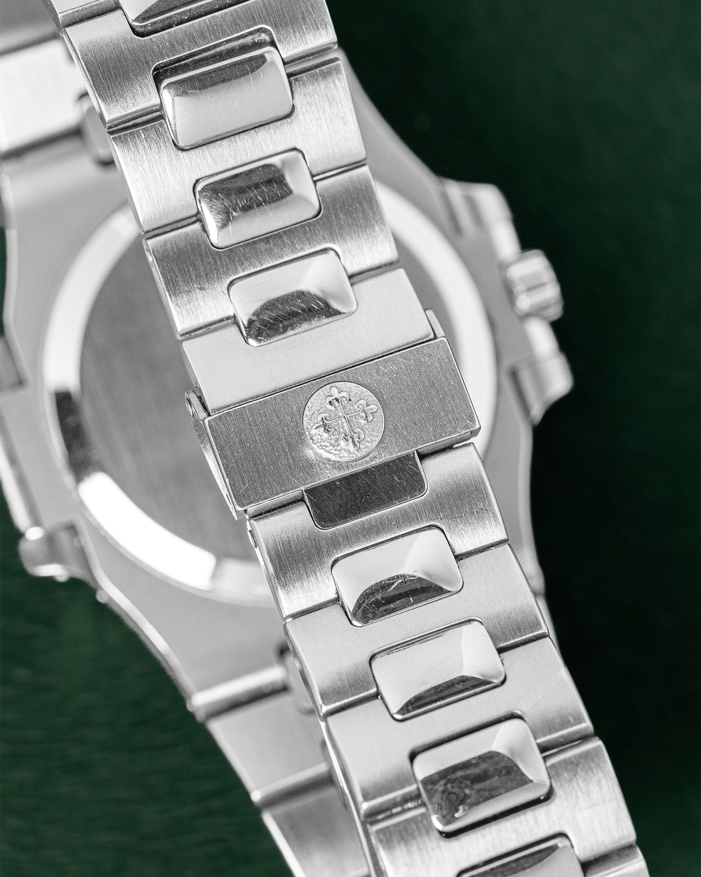 37mm Stainless Steel Patek Philippe Nautilus 3800/1A Blue Gilded Dial Watch