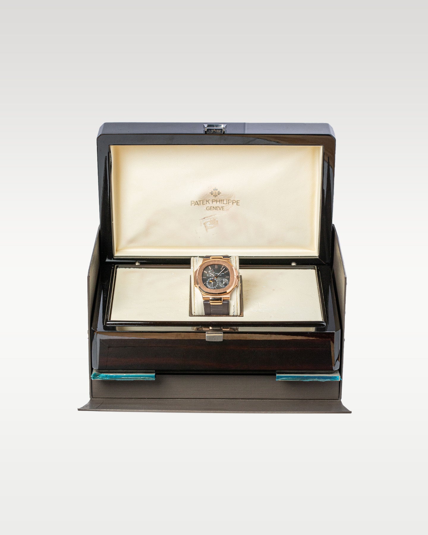 Patek Philippe Nautilus 5712R-001