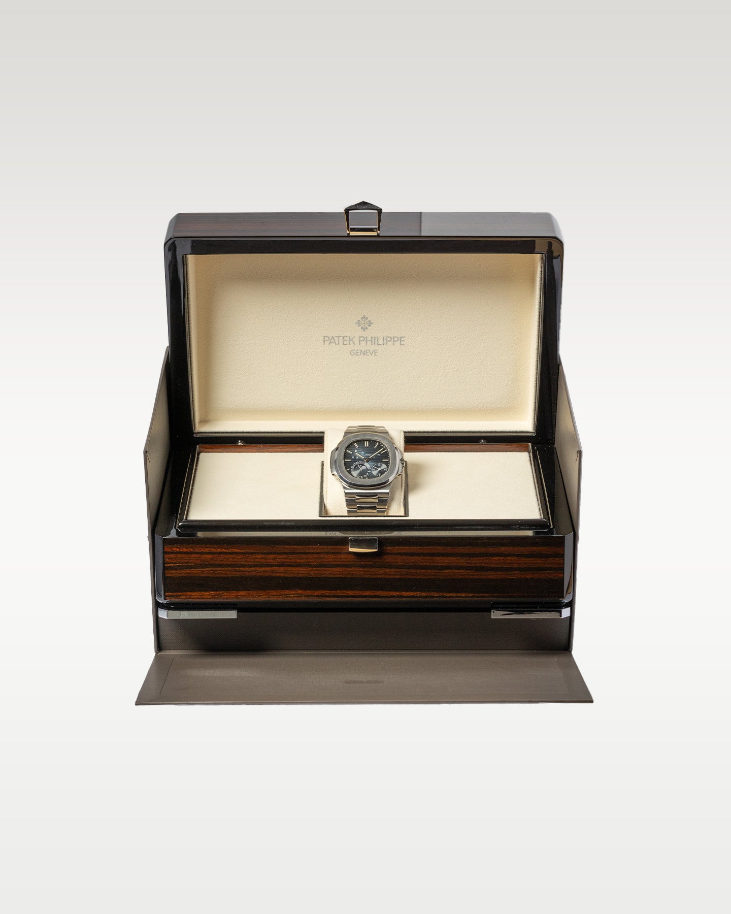 40mm Stainless Steel Patek Philippe Nautilus 5712/1A Watch | Grand Caliber
