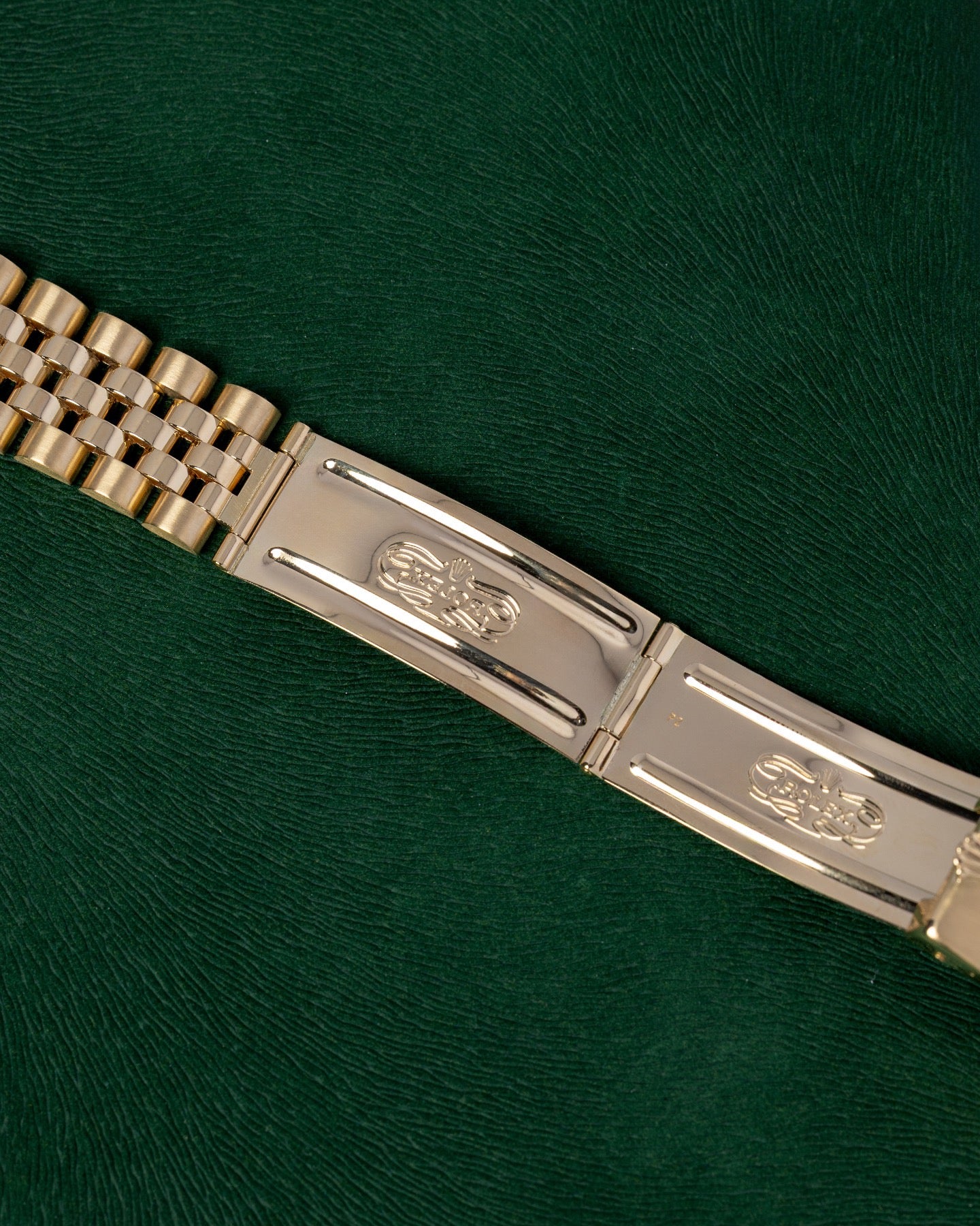Aftermarket Diamond Vintage Rolex Date 34 15238 | Grand Caliber Dallas, Texas