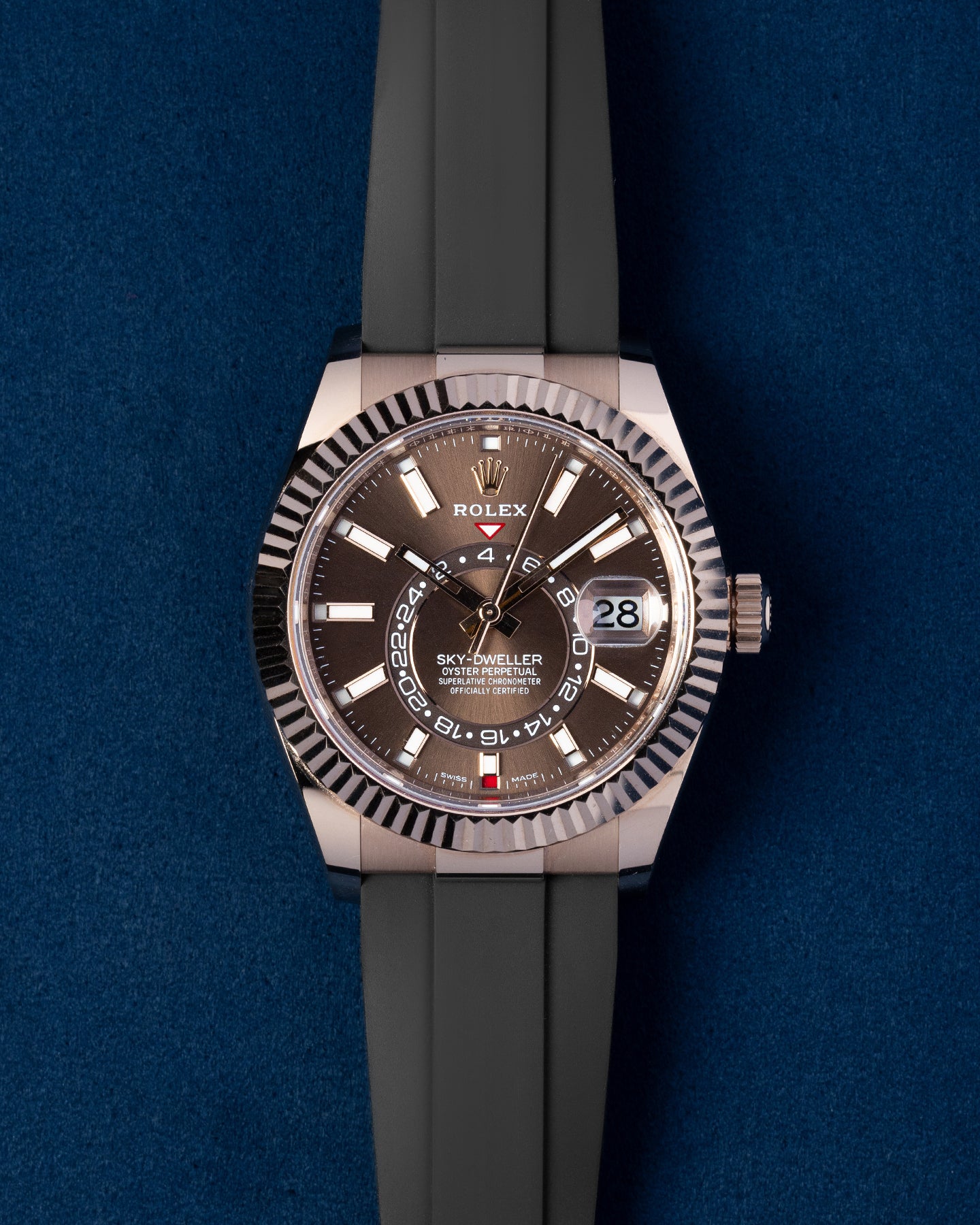 Rolex Sky-Dweller 326235
