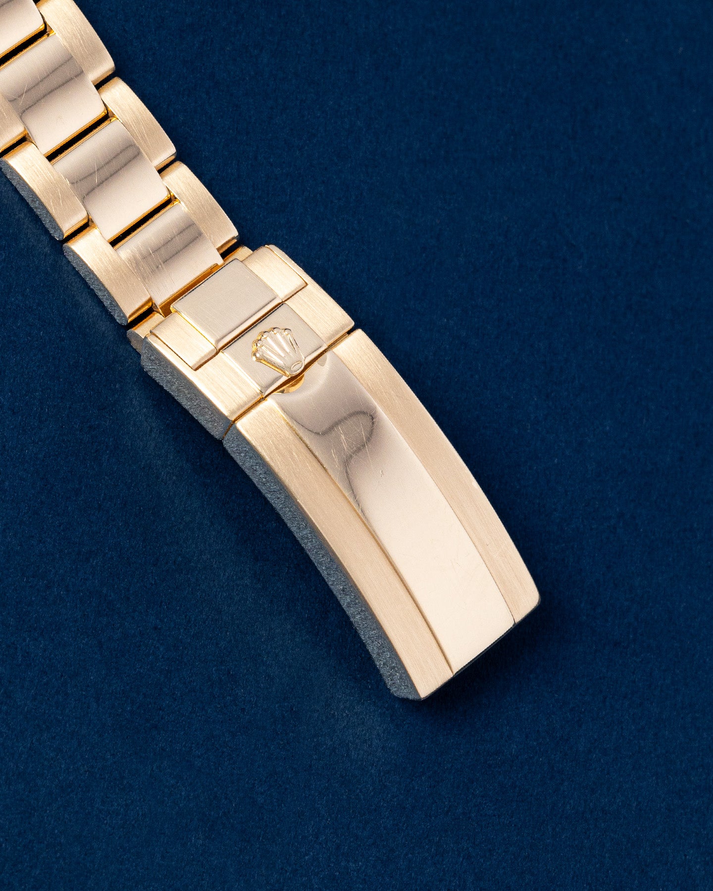 2010 Yellow Gold Rolex Submariner 116618LN Watch | Grand Caliber Dallas