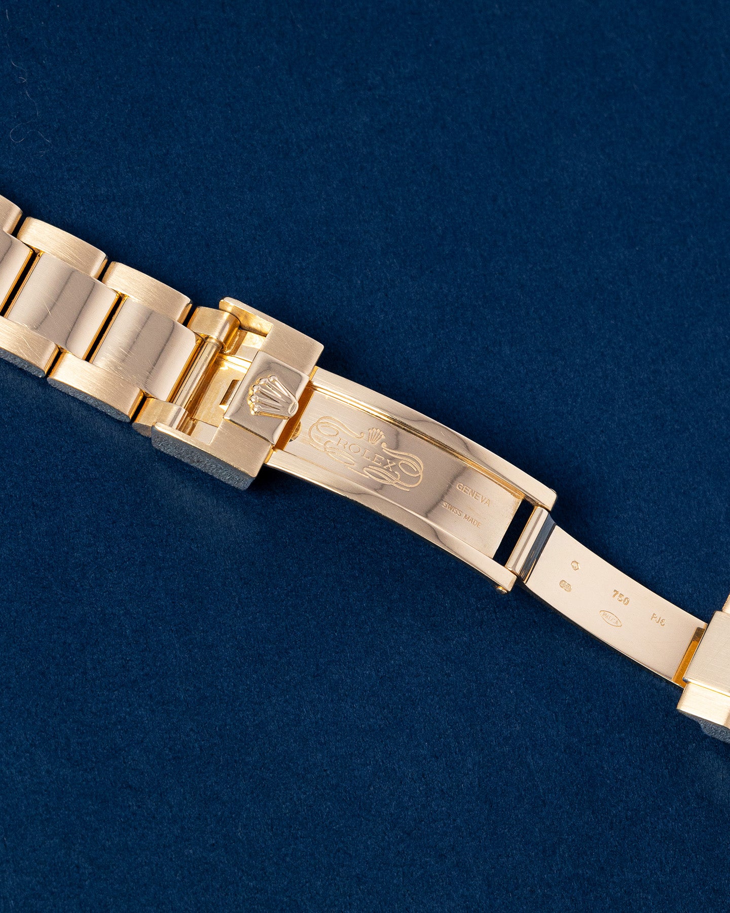 2010 Yellow Gold Rolex Submariner 116618LN Watch | Grand Caliber Dallas