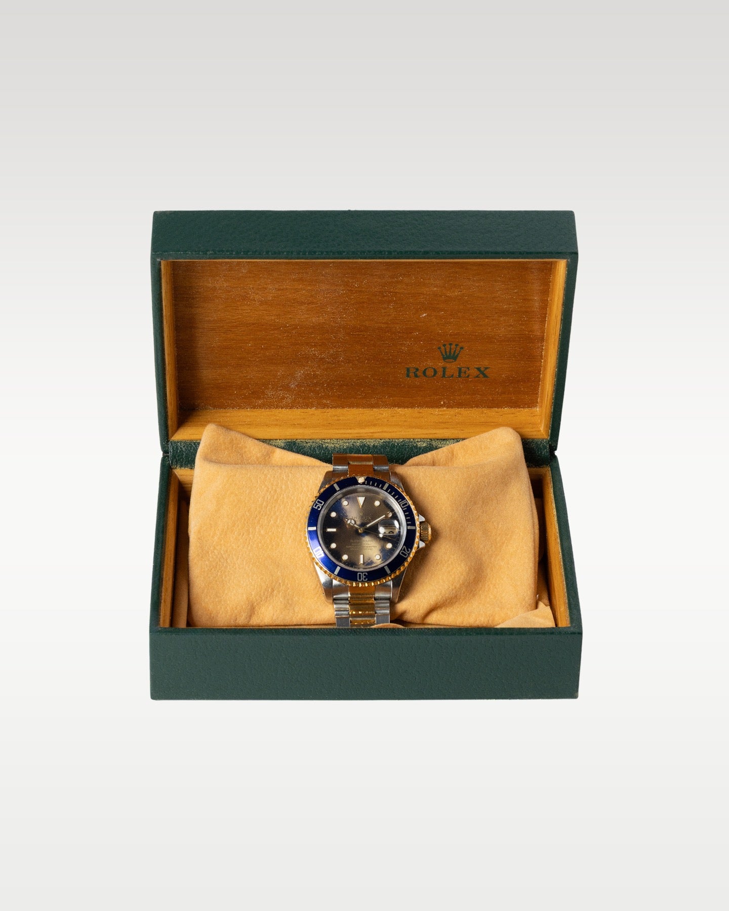 1994 Vintage Rolex Submariner 16613 | Grand Caliber Watches