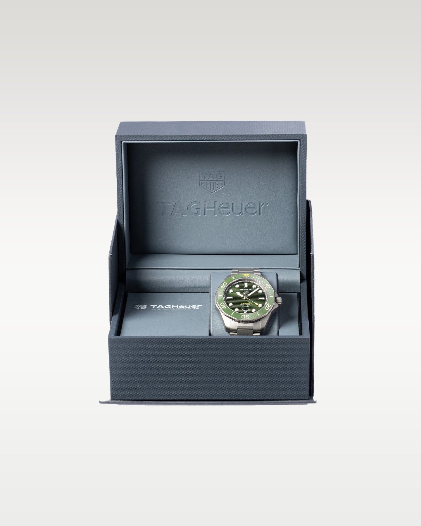 Aquaracer Professional 300 Date WBP208B.BF0631 Green Tag Heuer Watch | Grand Caliber