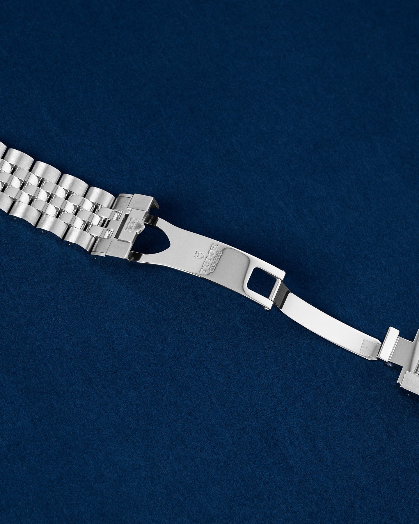 Burgundy Tudor Black Bay 58 7939A1A0RU | Grand Caliber DFW, Texas