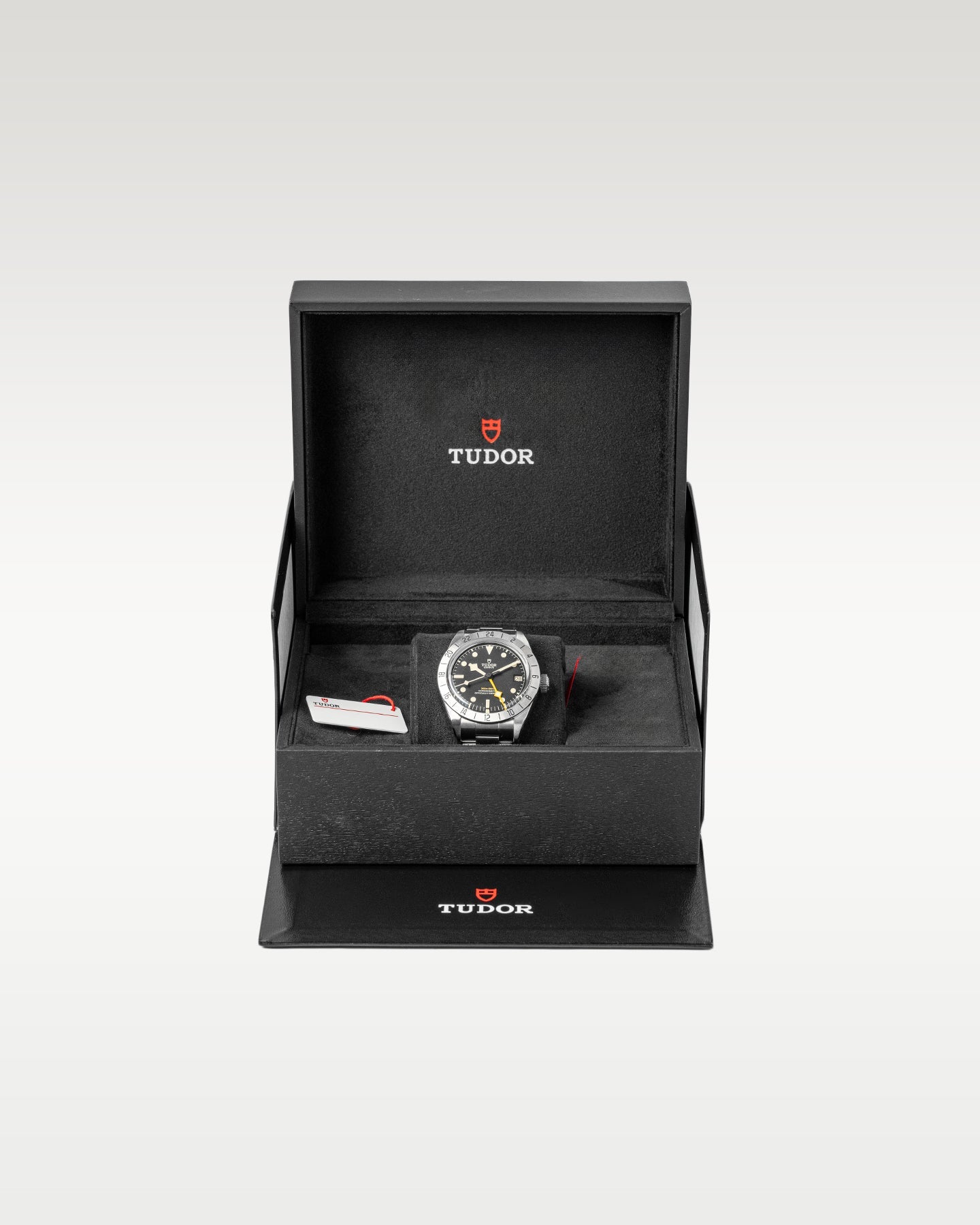Tudor Black Bay Pro 79470