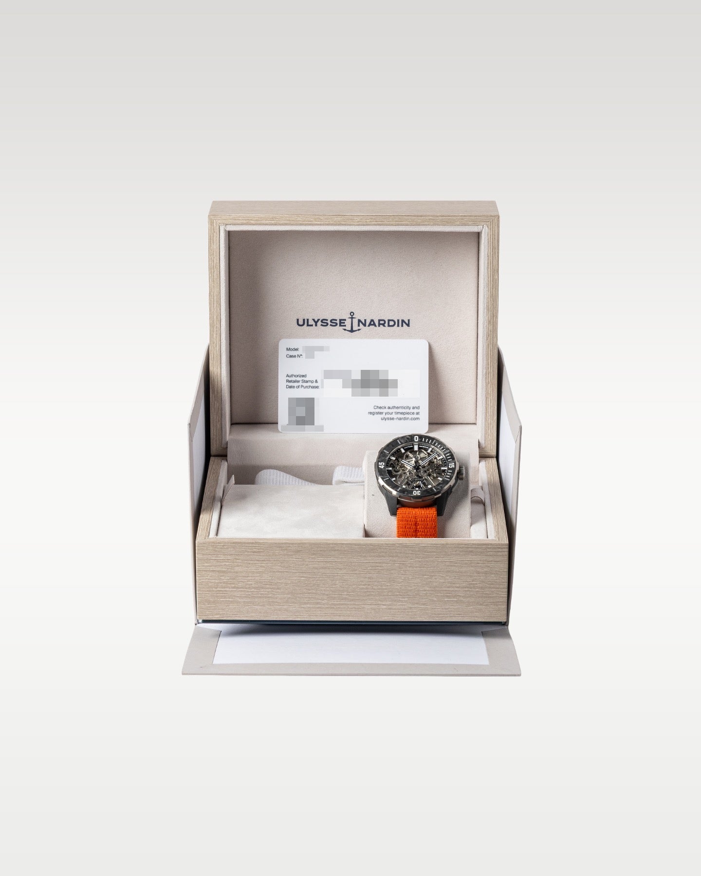 Carbon Ulysse Nardin Diver Air 44 3743-170-2A | Grand Caliber Dive Watches