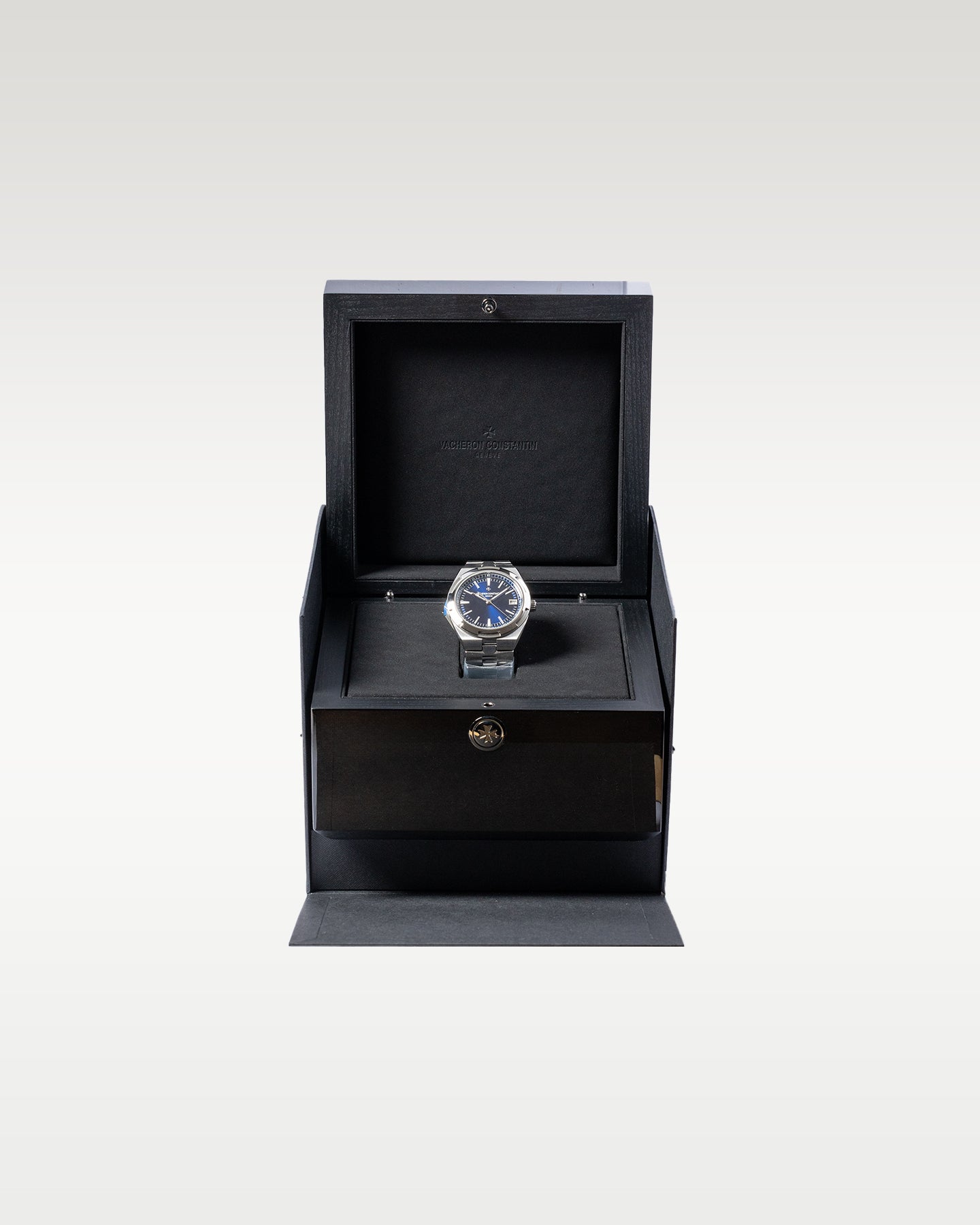 Blue Sunray Dial 41mm Steel Vacheron Constantin Overseas 4500V Watch
