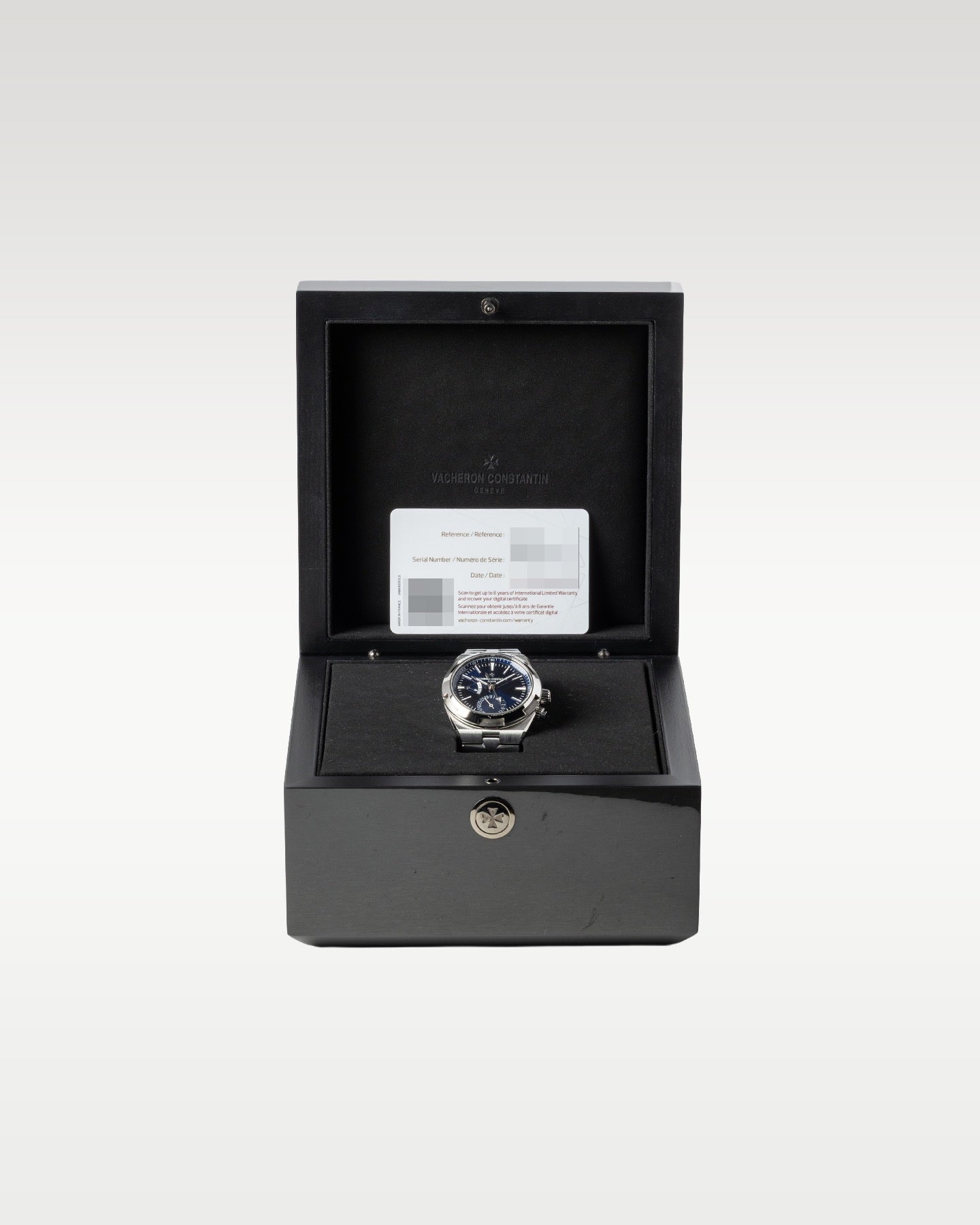 Vacheron Constantin, Overseas Dual Time, 7900V/110A-B334 | Grand Caliber