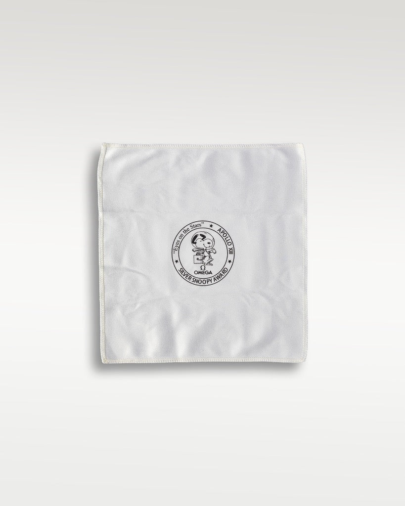 Omega Speedmaster "Snoopy" 310.32.42.50.02.001