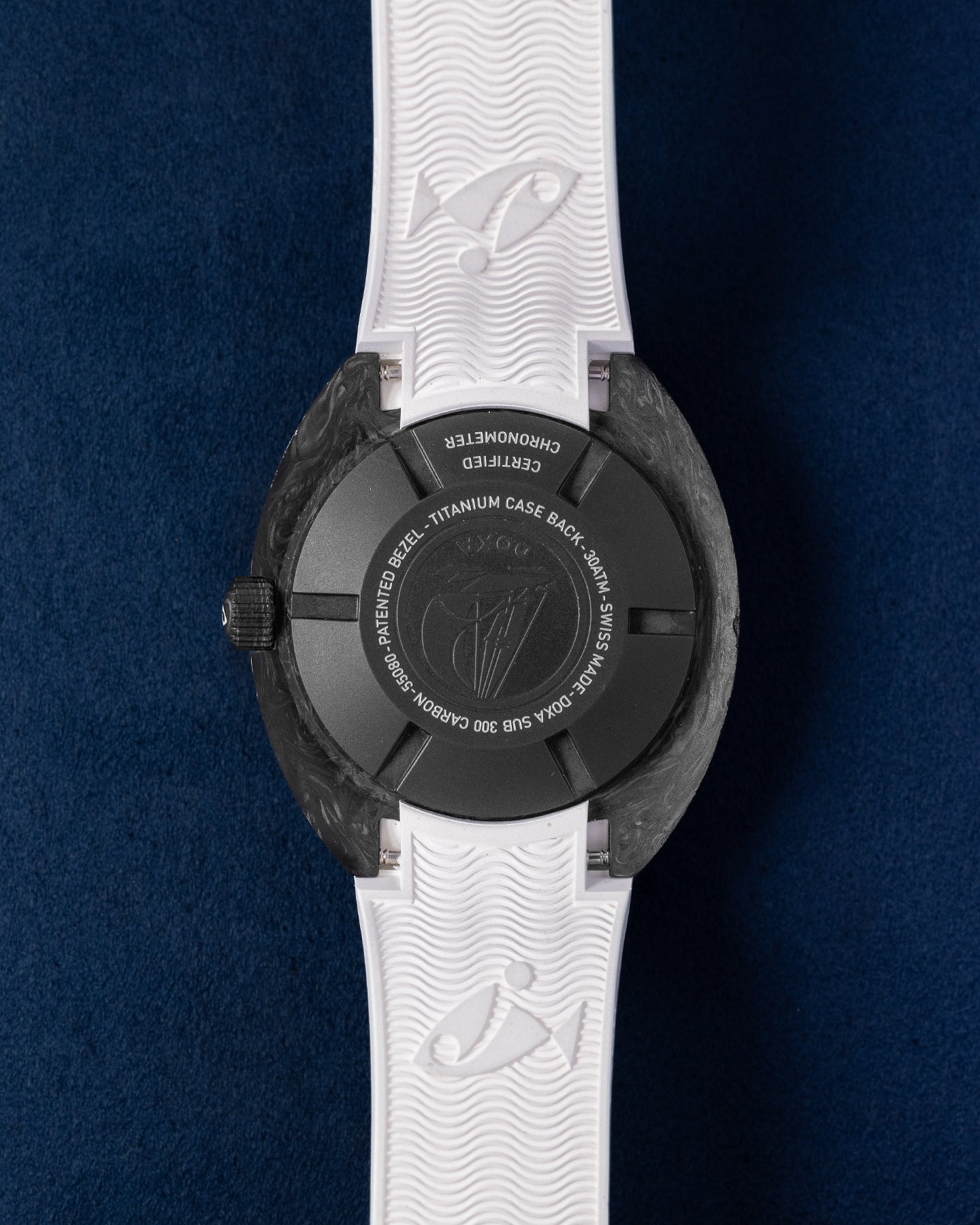 Doxa Sub 300 Carbon 822.70.011.23